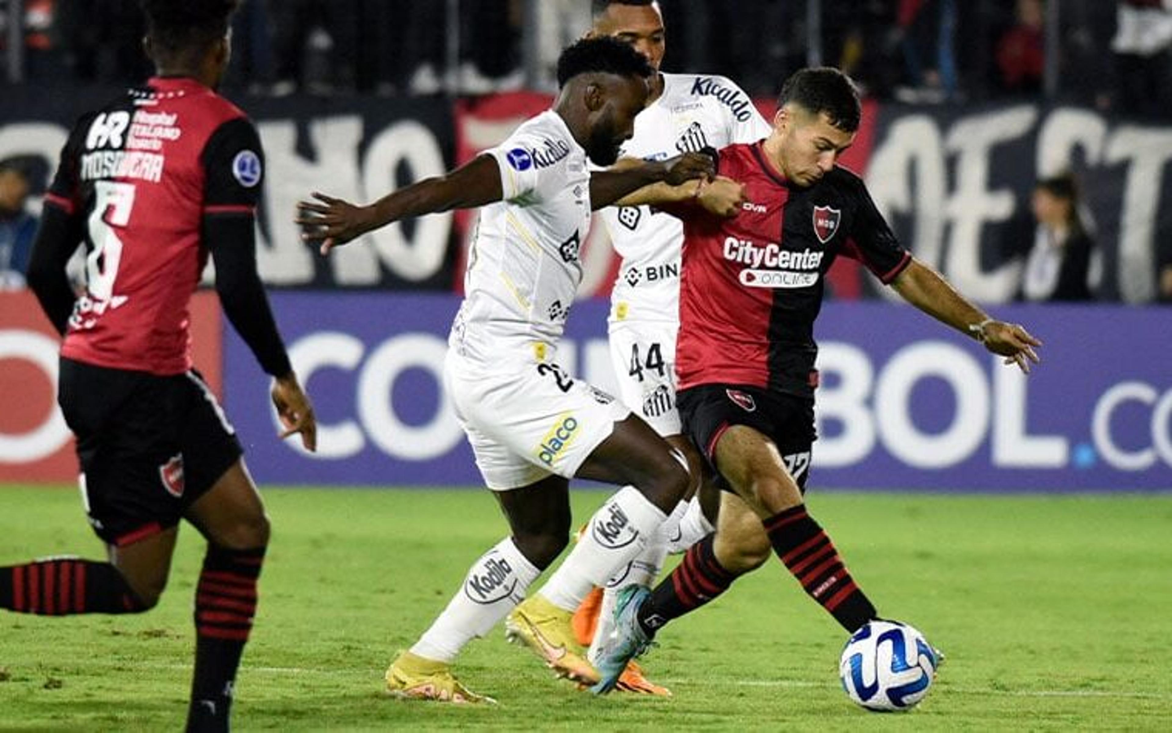 ATUAÇÕES: Ataque do Santos abusa da displicência, e time é derrotado pelo Newells na Sul-Americana