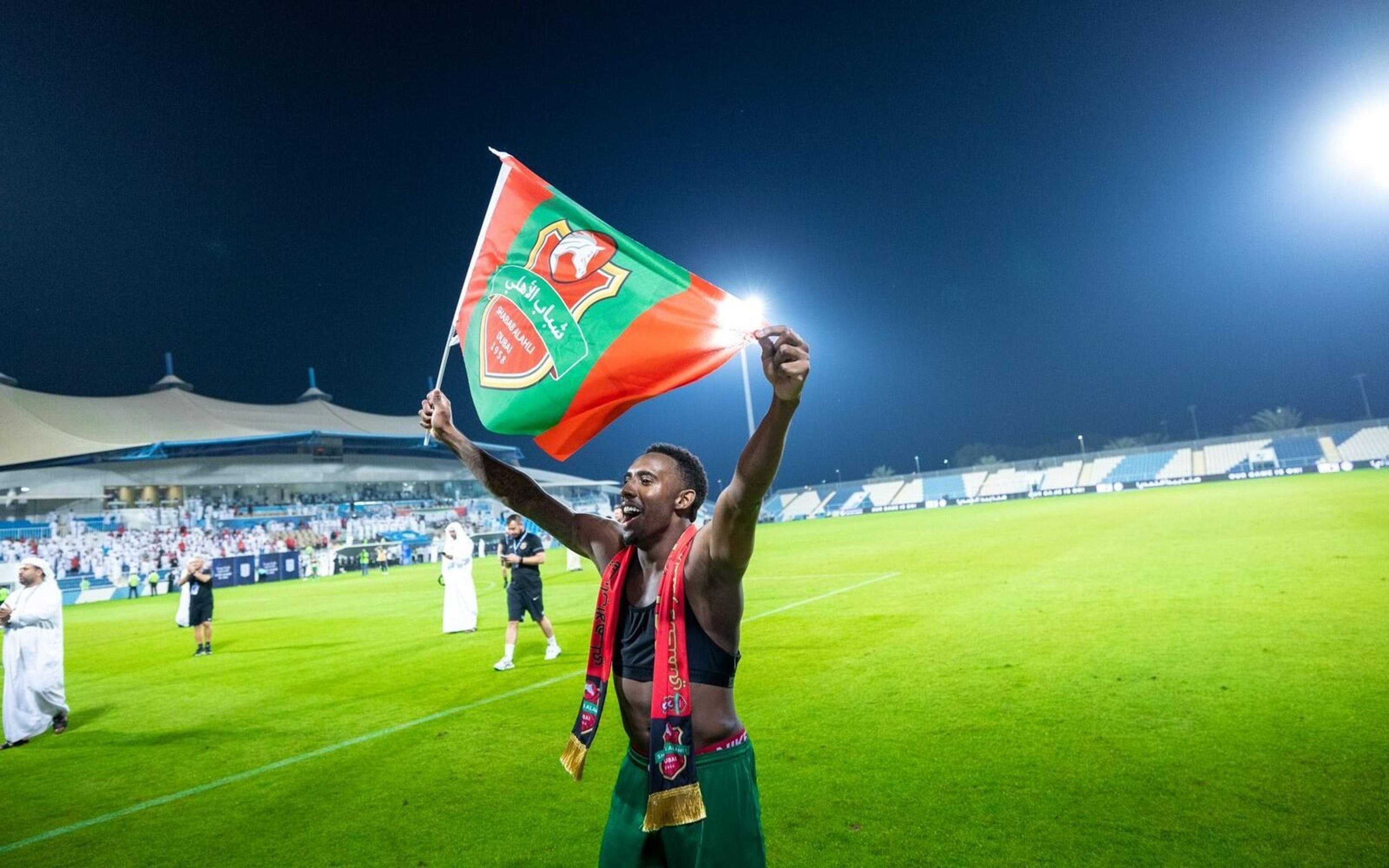 Emirados Árabes: Yuri César celebra conquista da principal liga do país