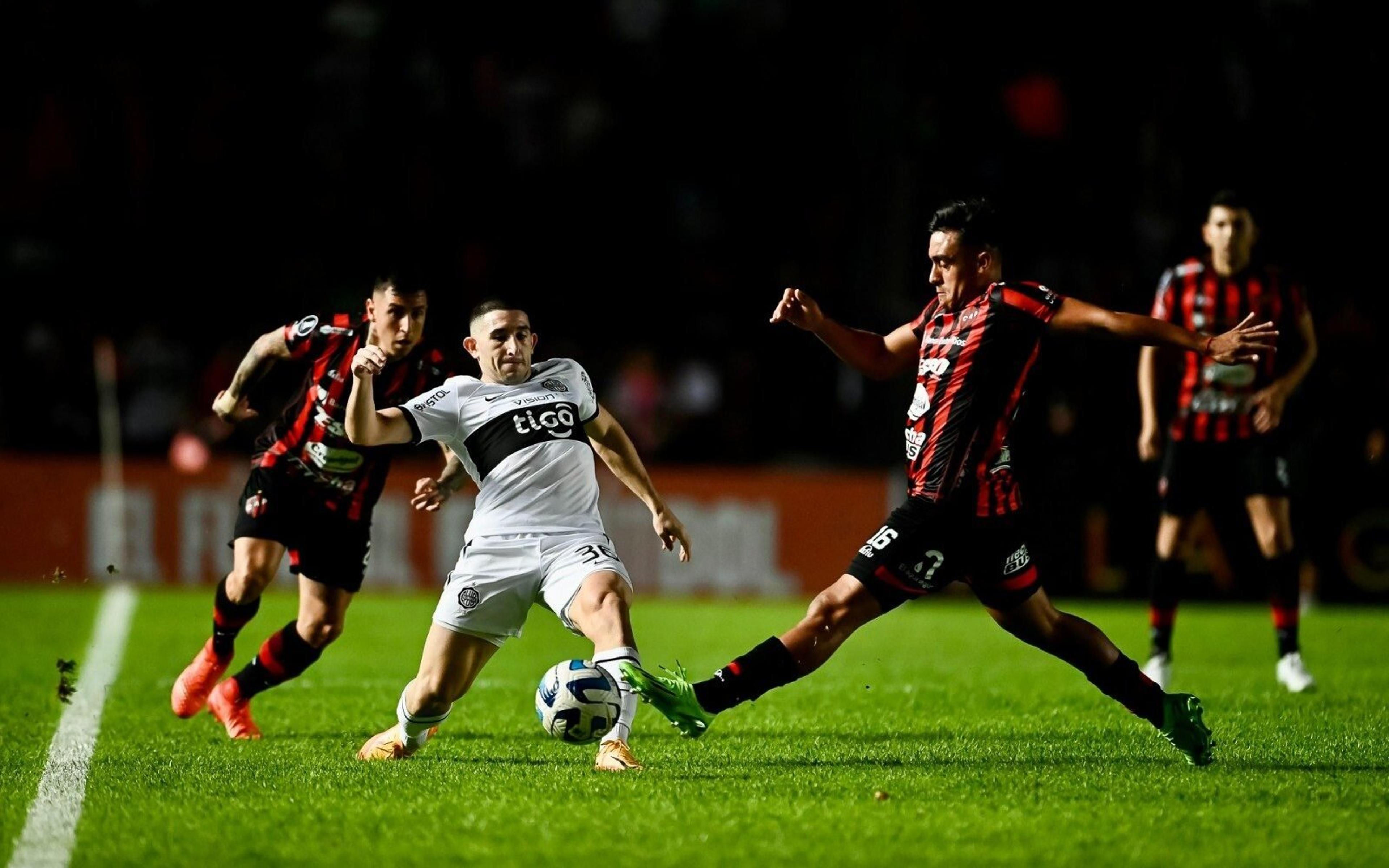 Libertadores: Em jogo adiado, Olimpia domina e vence Patronato