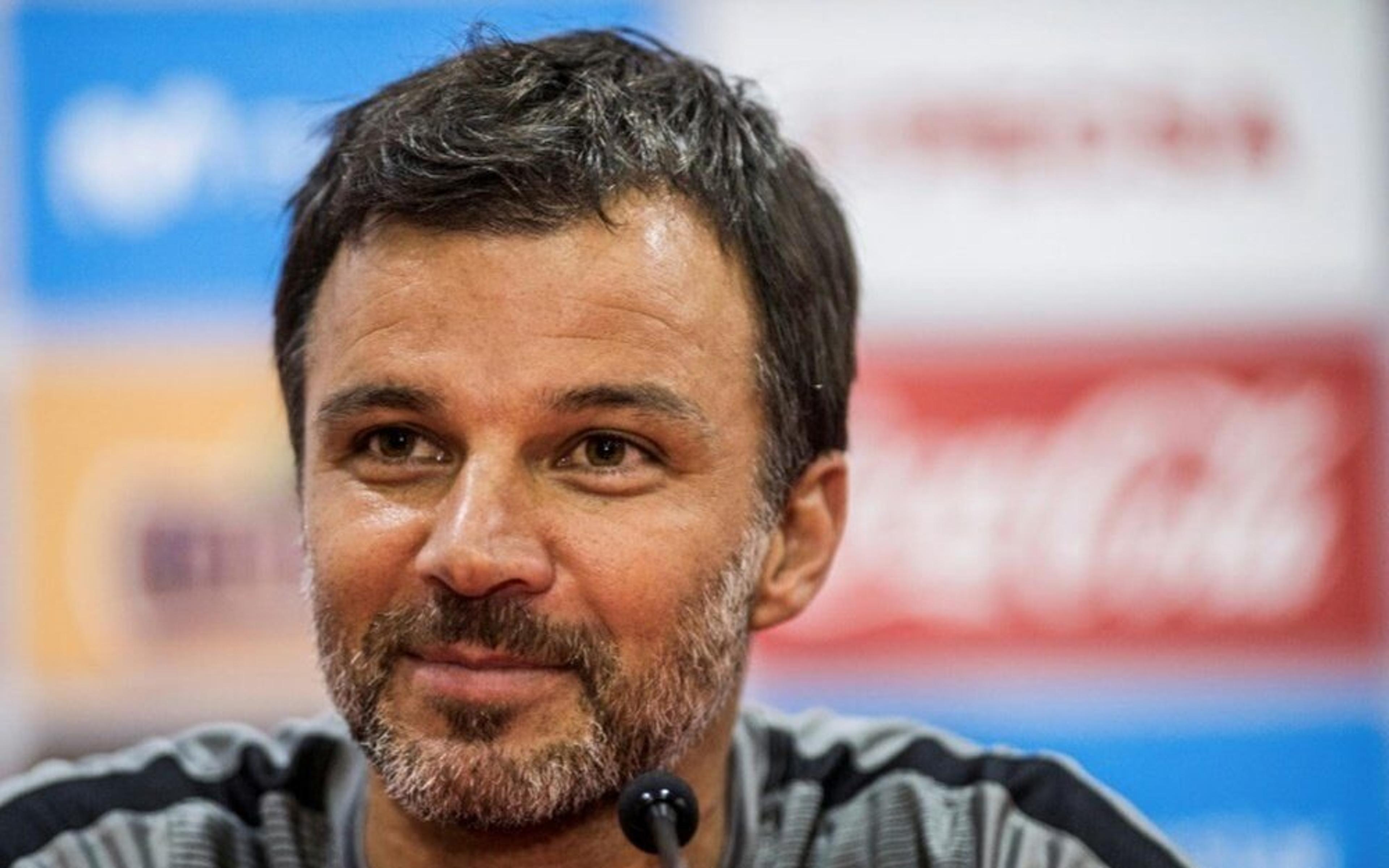 Anthony Hudson deixa o cargo de técnico na seleção dos Estados Unidos