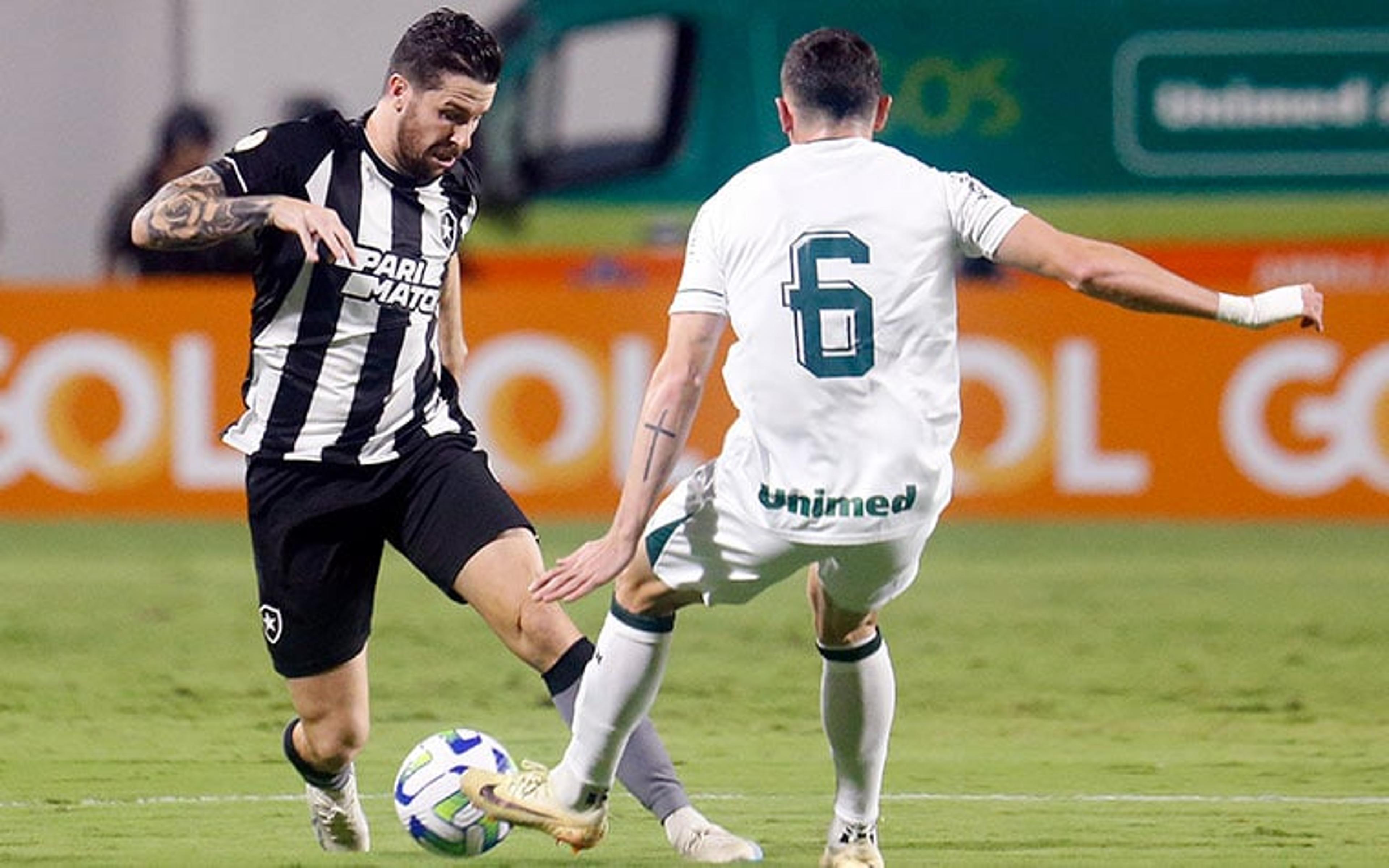 Em jogo com forte presença do VAR, Botafogo perde de virada para o Goiás pelo Brasileirão e dá adeus à sua invencibilidade