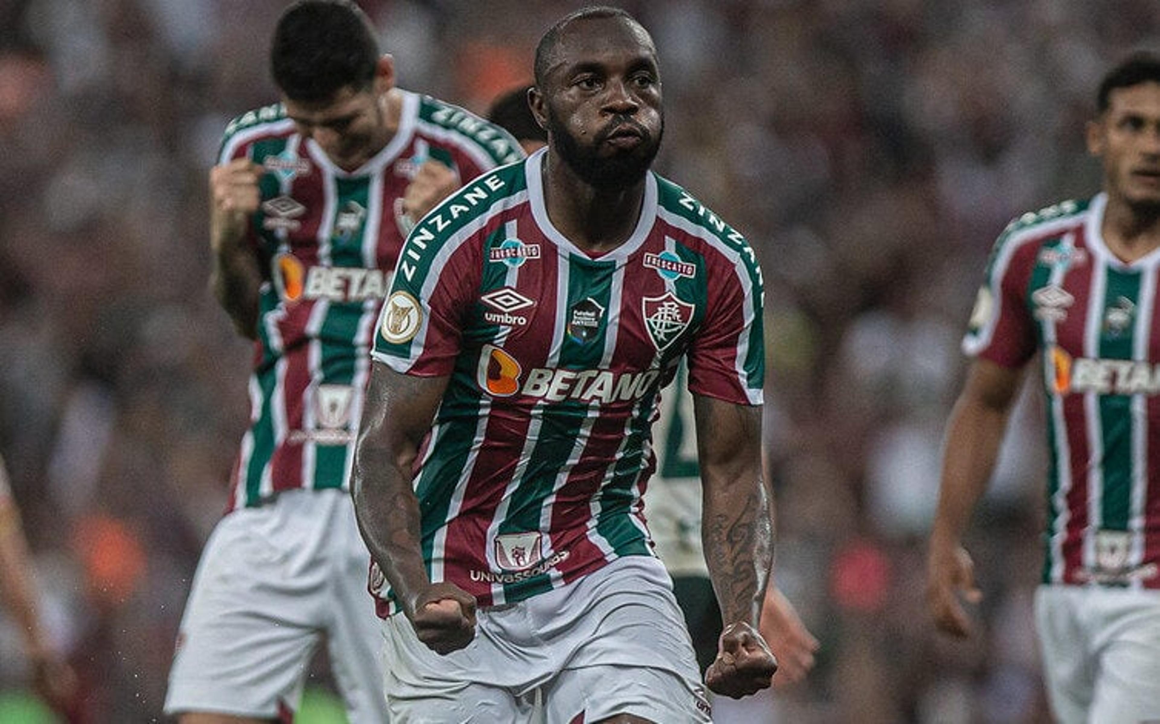 Fluminense: Manoel aproveita suspensão de Felipe Melo e busca dar a volta por cima diante do Flamengo