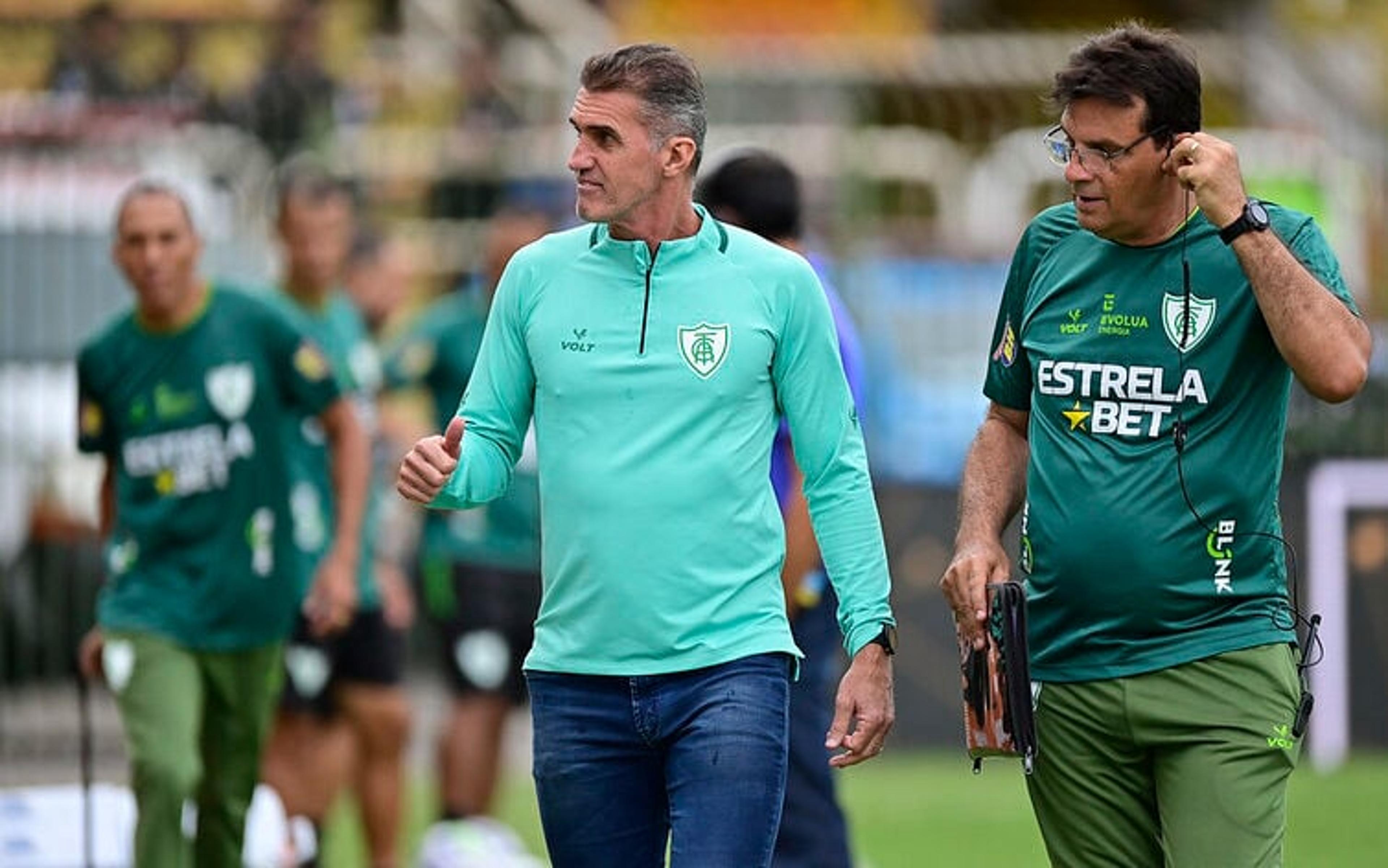 América-MG busca ajustes na defesa para vencer a primeira no Brasileirão