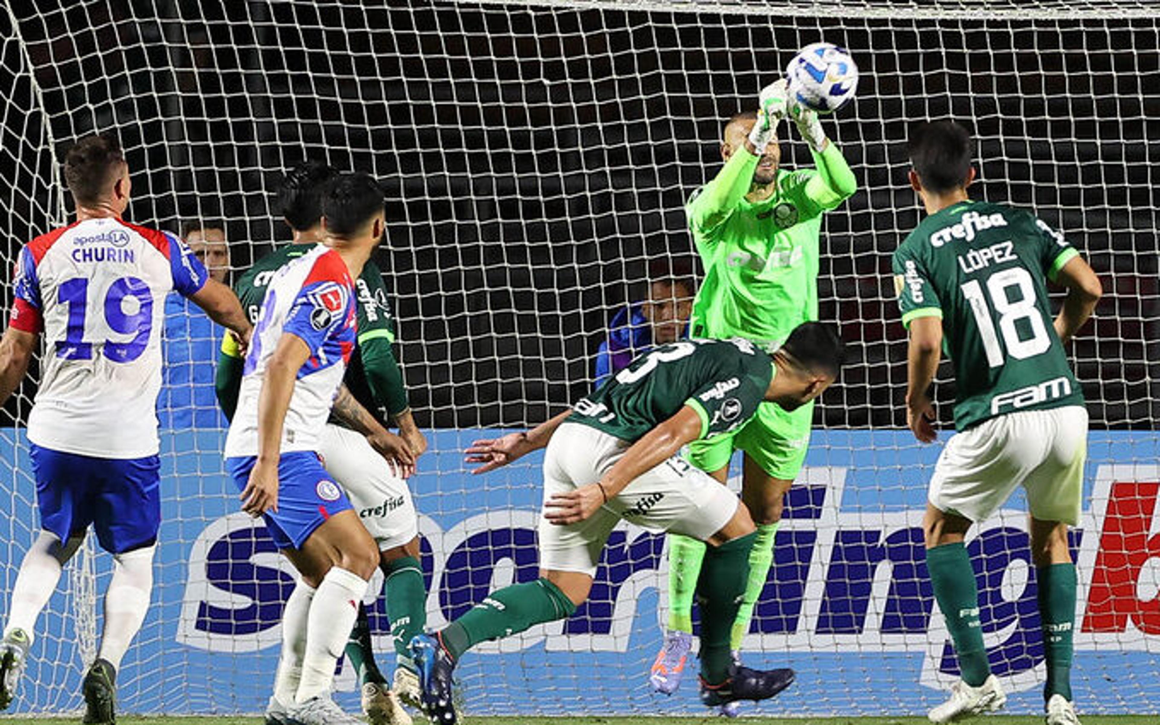 Conmebol altera data do jogo Cerro e Palmeiras e revolta torcida paraguaia