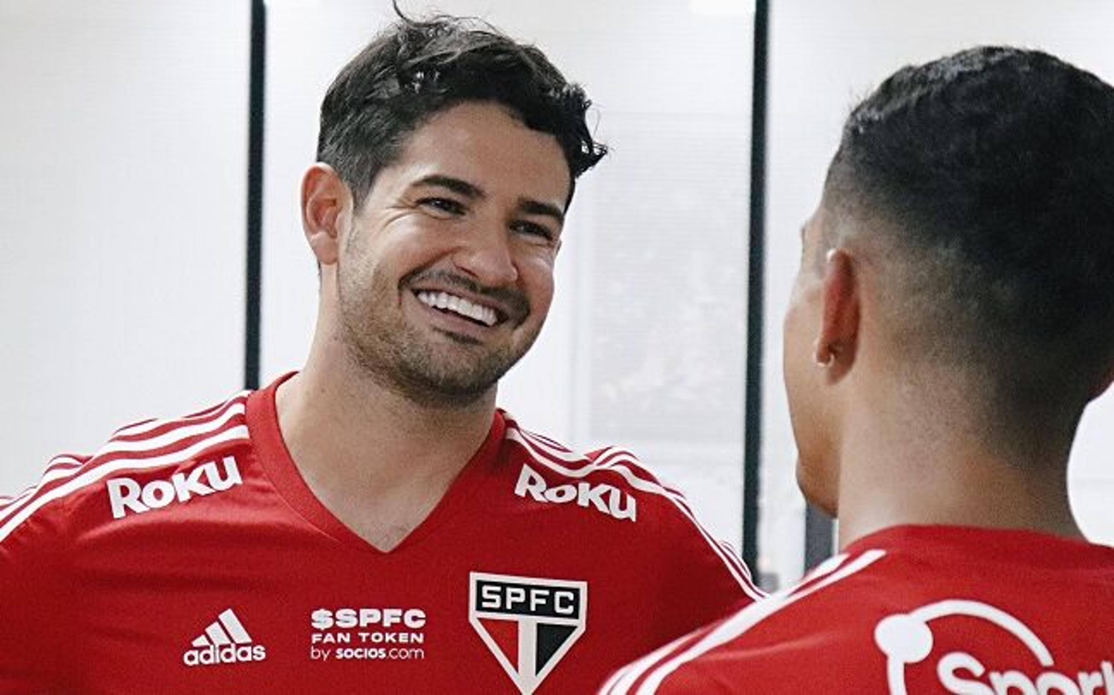 Questão de horas! Pato avança em recuperação, e São Paulo deve anunciar retorno após clássico: jogadores já oferecem número a atacante