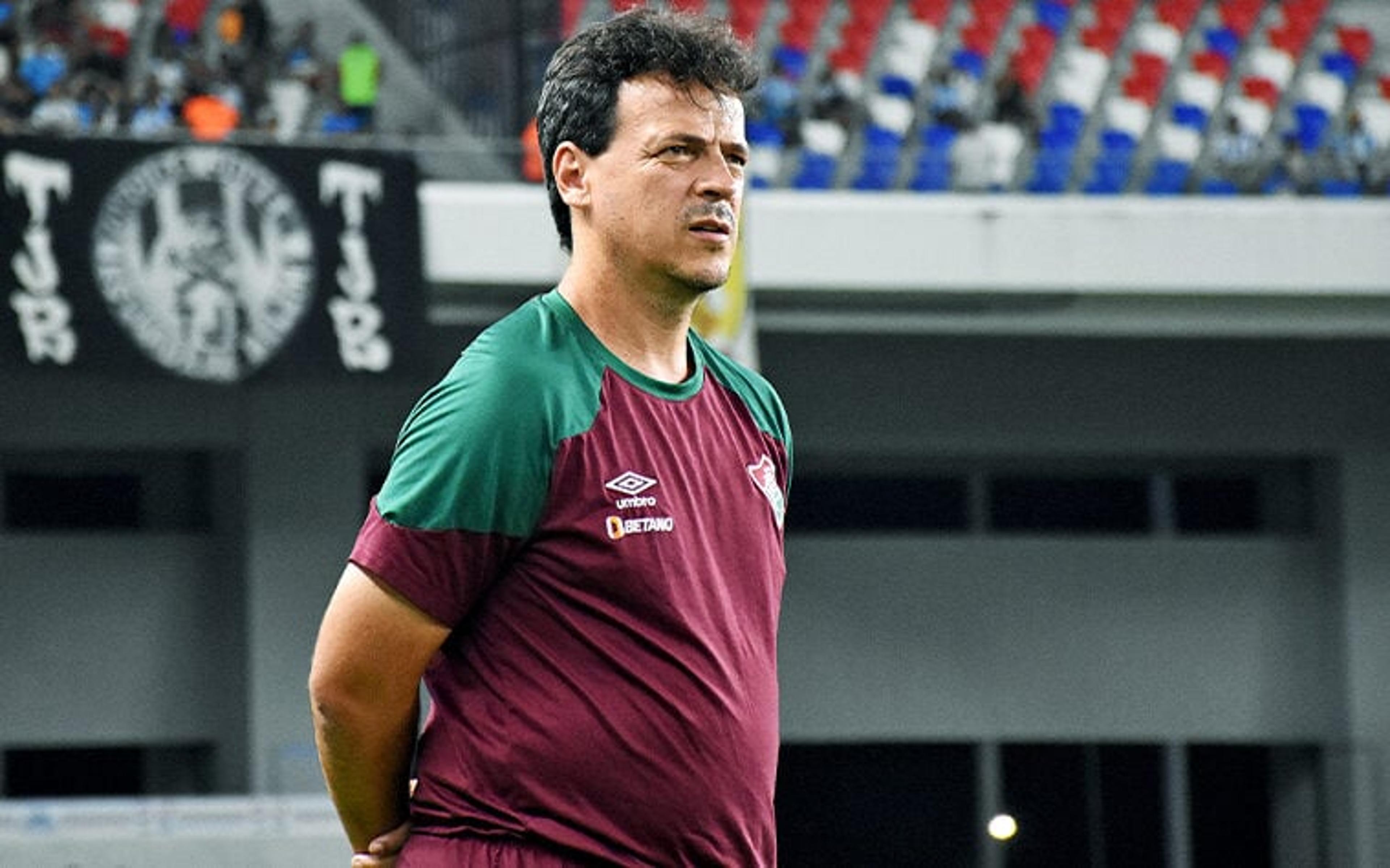 Técnico do Fluminense opina sobre apostas esportivas, pede punição, mas ressalta: ‘Não determinar o fim da vida’