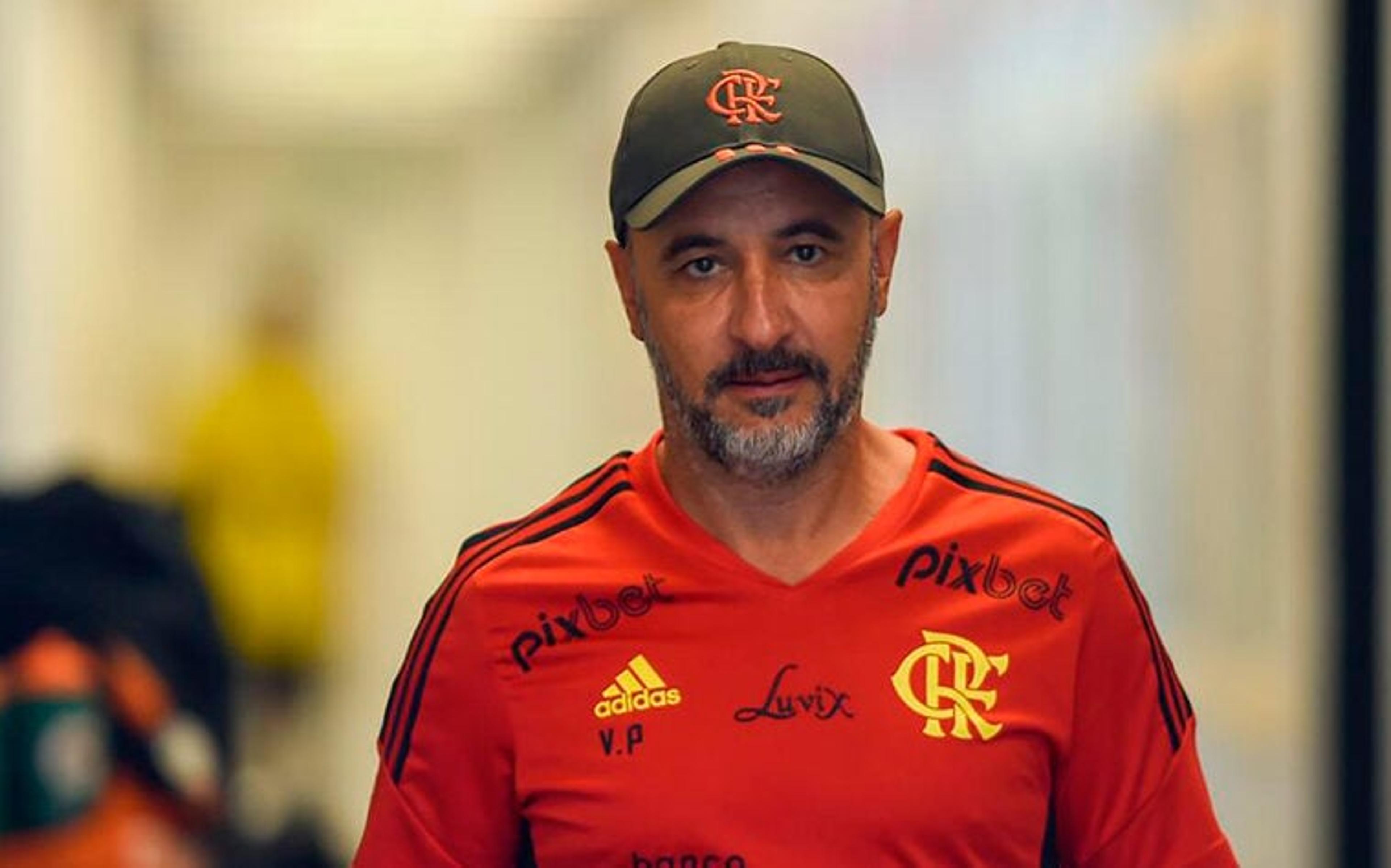 Ex-Flamengo, Vítor Pereira pensa em novo projeto para próxima temporada