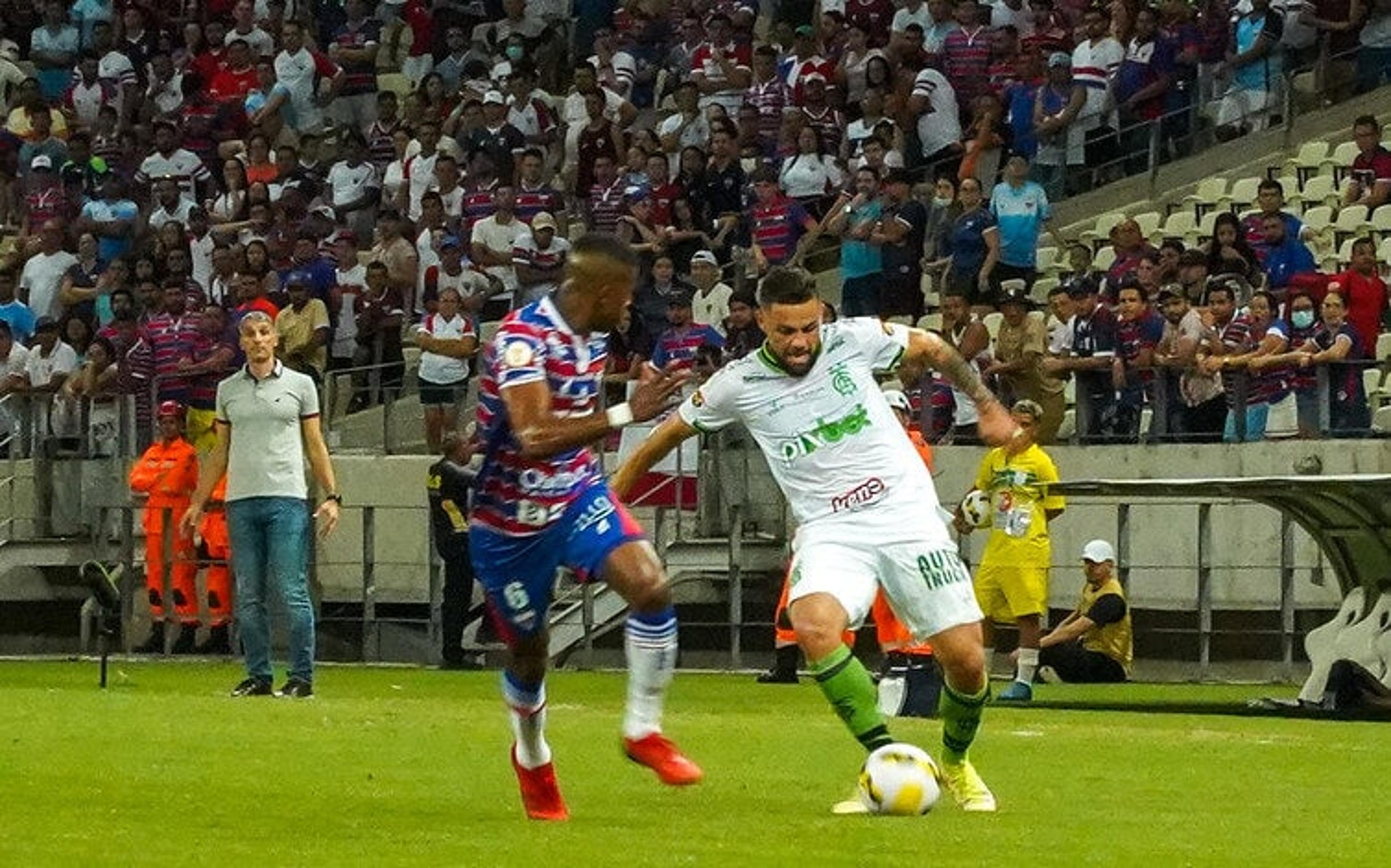 América-MG x Fortaleza: onde assistir, prováveis times e desfalques