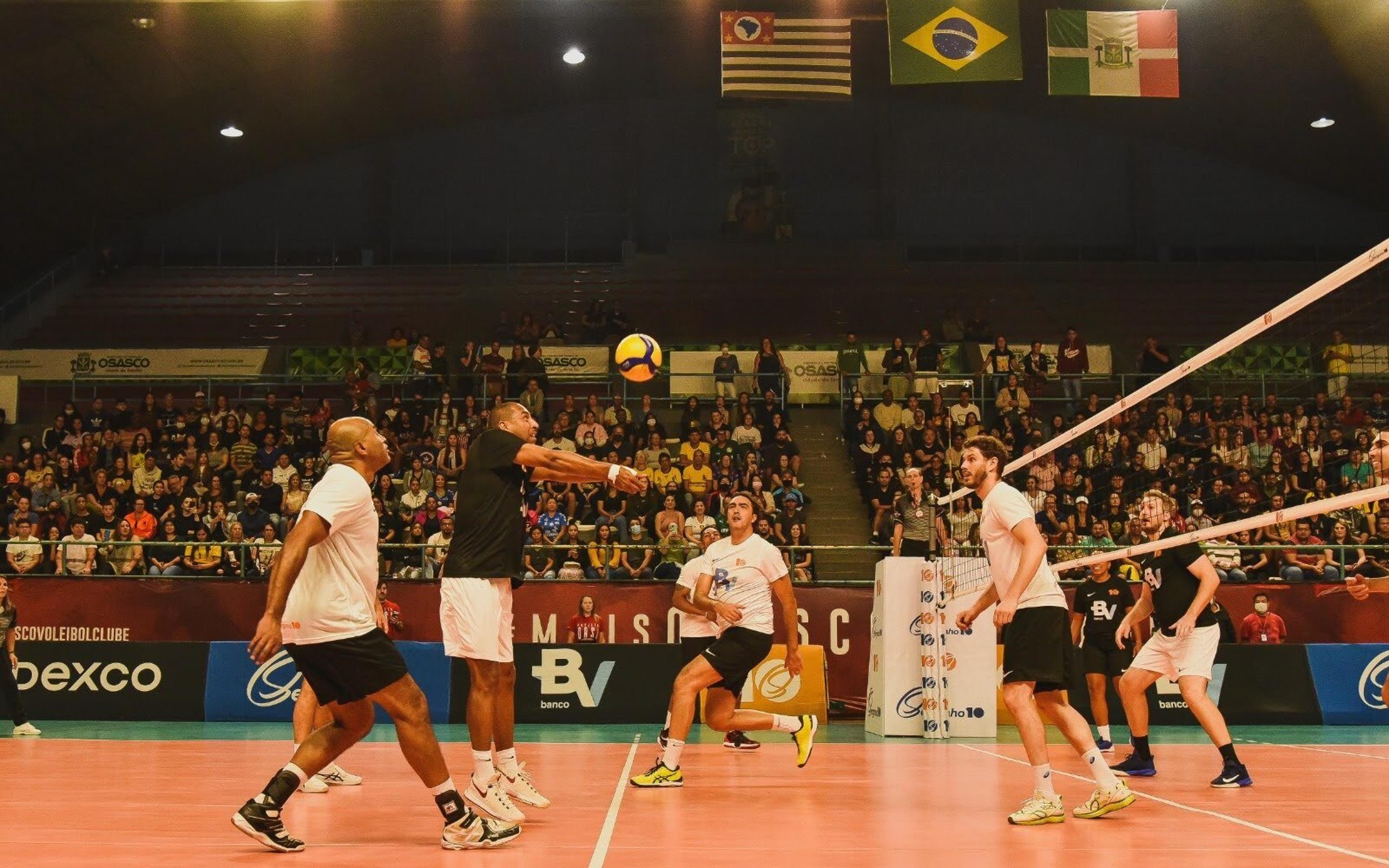 Jogo das Estrelas do ídolo Serginho reunirá craques do vôlei em Barueri