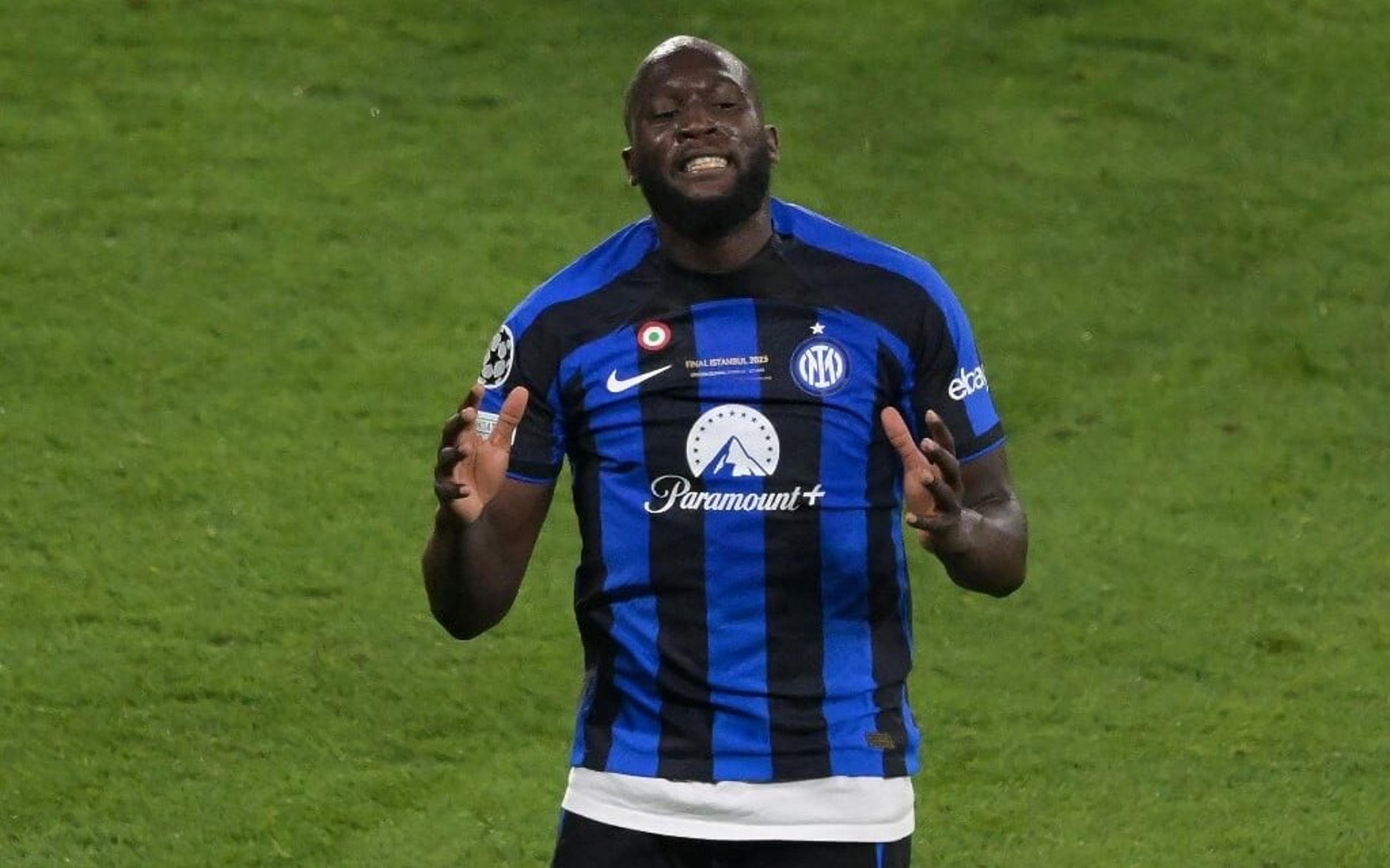 Lukaku, sem futuro certo na Inter, sai como vilão na final da Champions em possível último jogo pelo clube