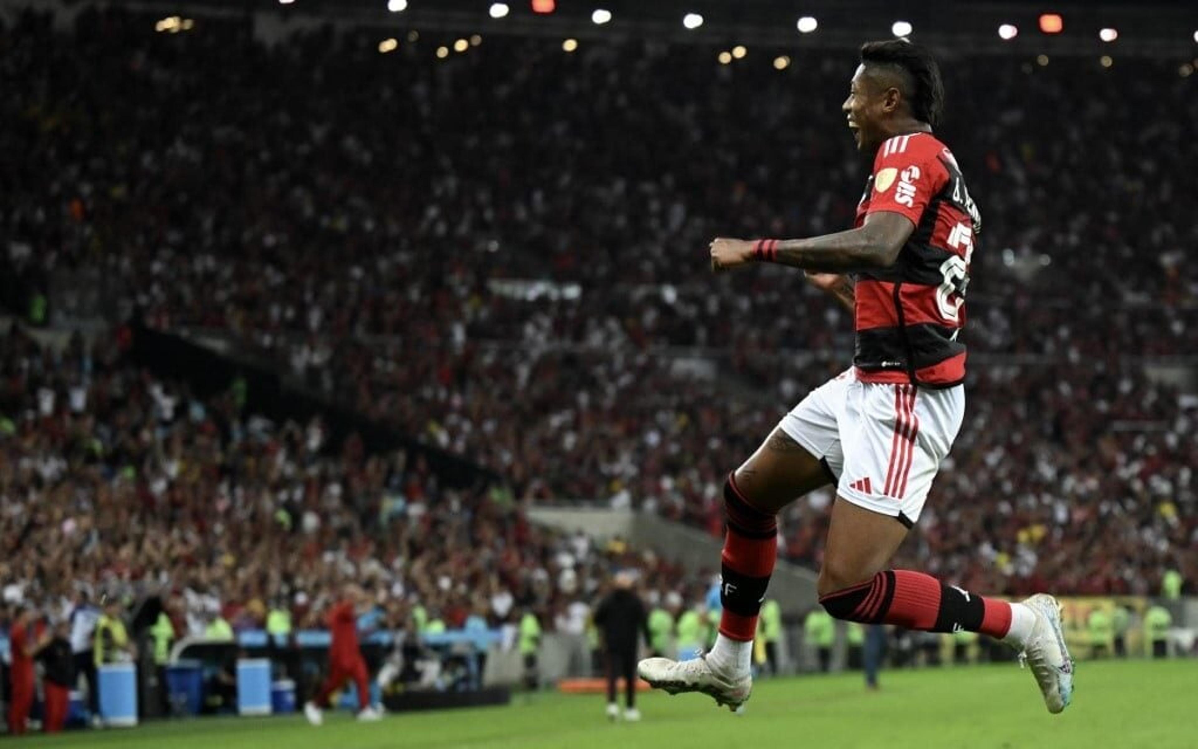 Bruno Henrique supera Zico no ranking dos maiores artilheiros do Flamengo na Libertadores