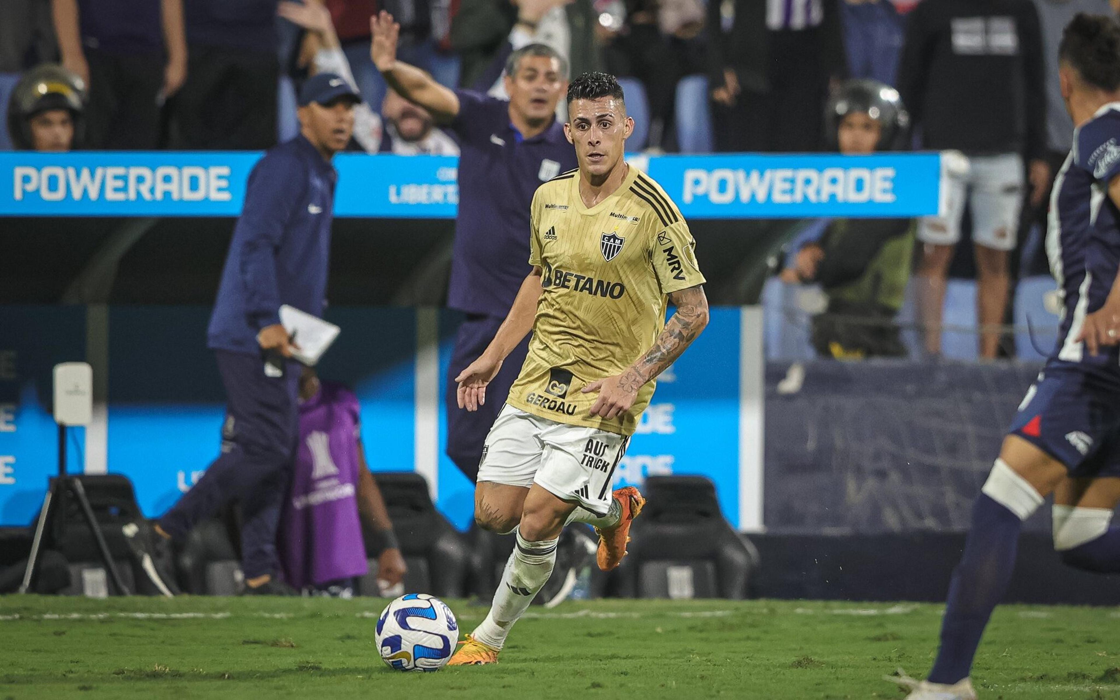 Pavón destaca bom posicionamento em campo do Atlético-MG diante do Alianza Lima