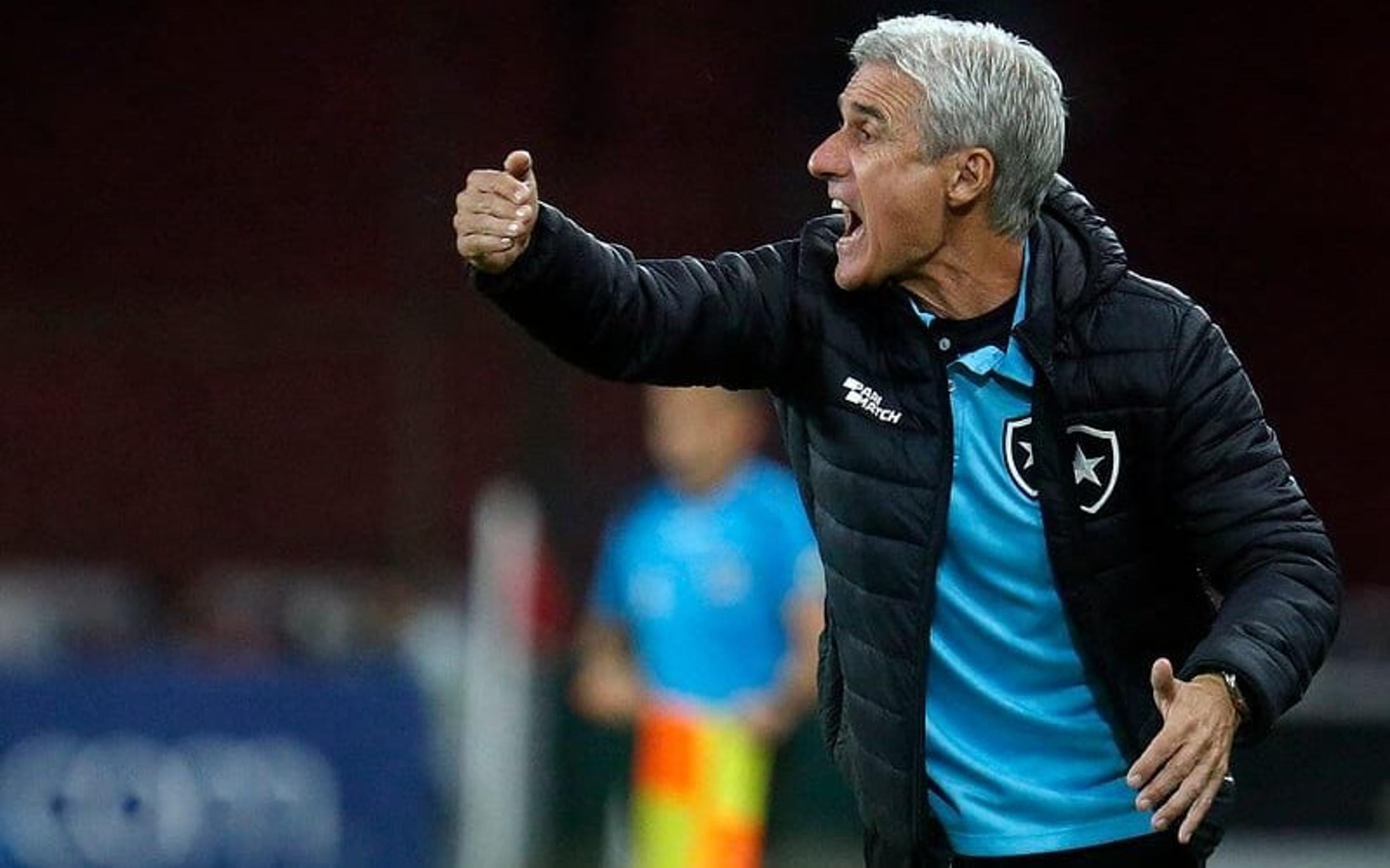 Luís Castro admite frustração com empate do Botafogo na Sul-Americana: ‘Não era esse resultado que queríamos’