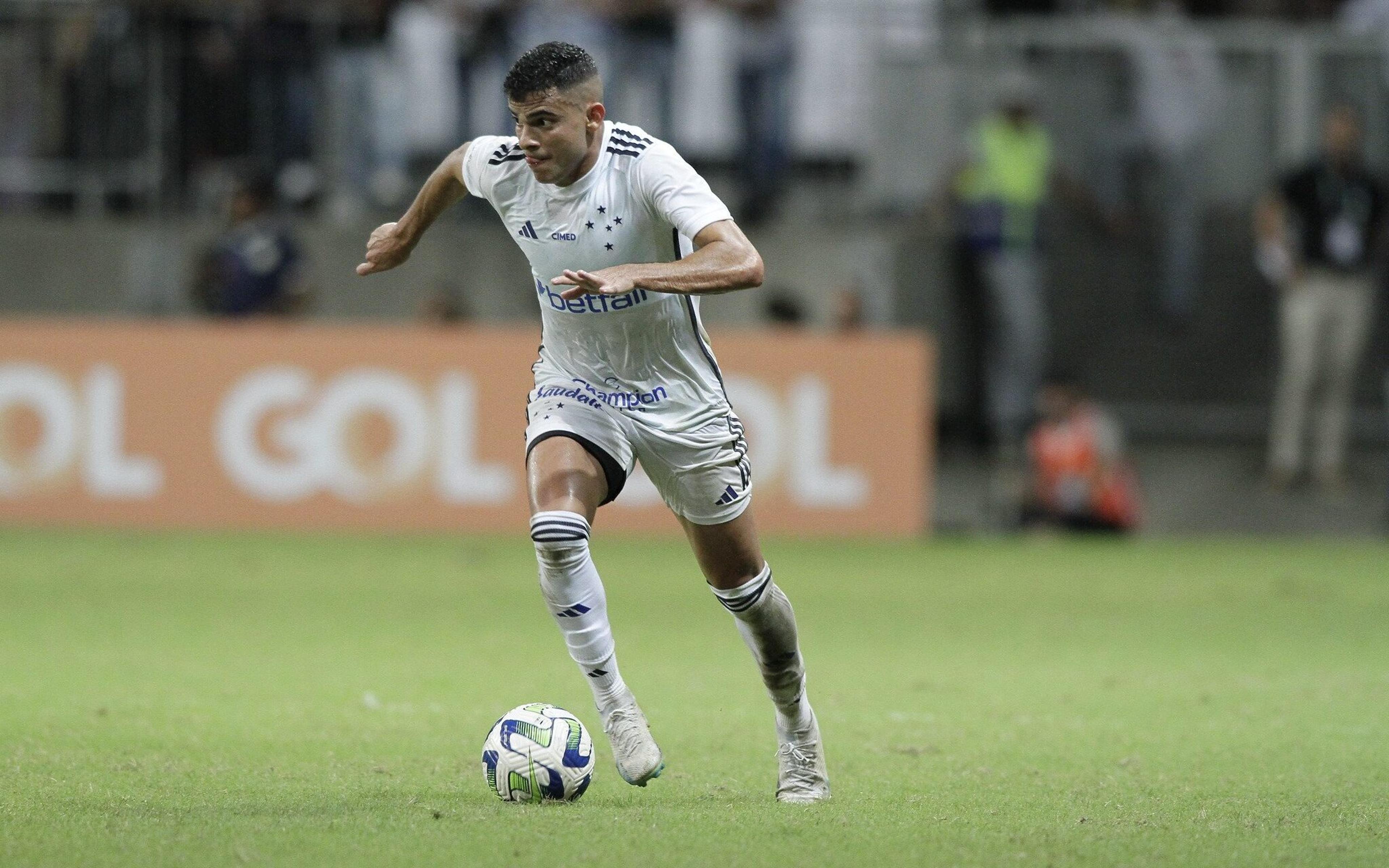 Destaque do Cruzeiro é cortejado por equipes de fora do Brasil