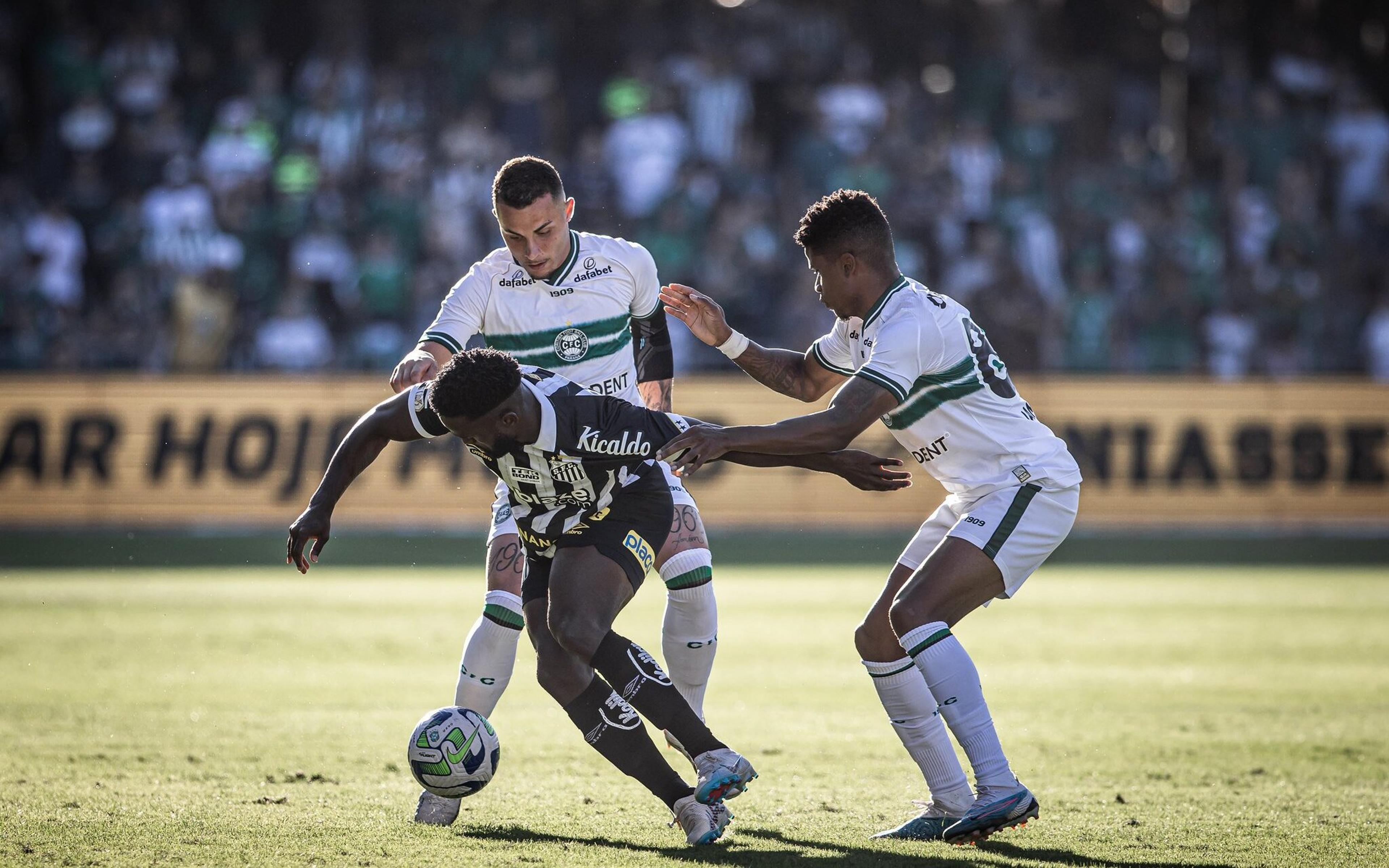 VÍDEO: Melhores momentos do empate entre Coritiba e Santos pelo Brasileirão