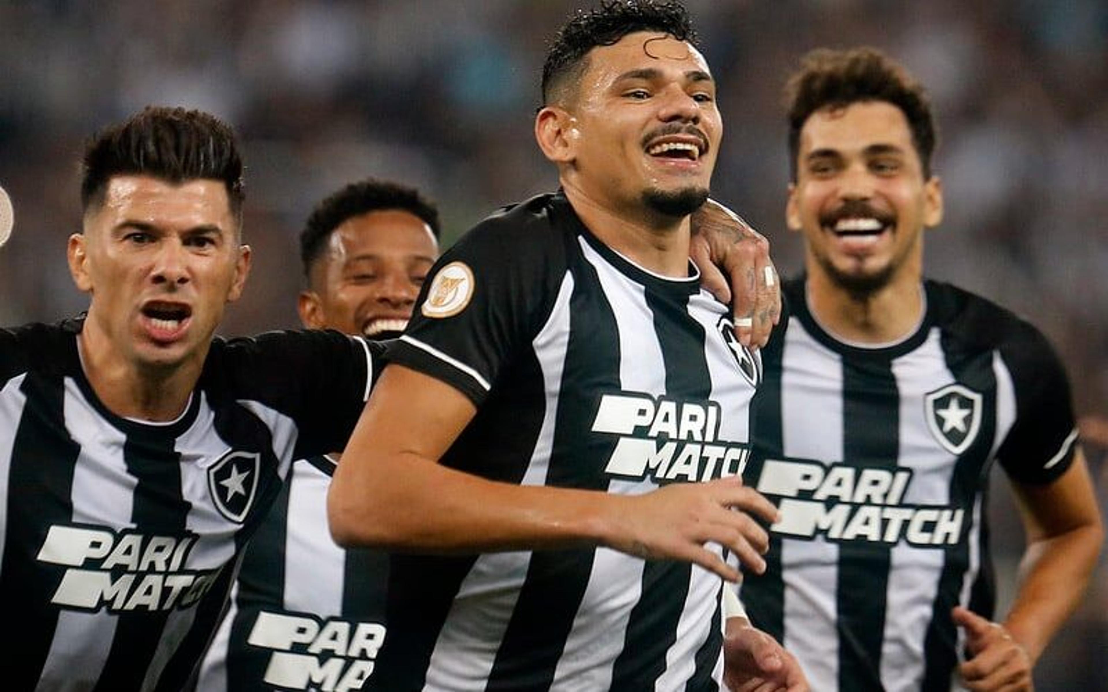 Botafogo tem cinco jogadores na seleção da rodada no Brasileirão; confira os nomes