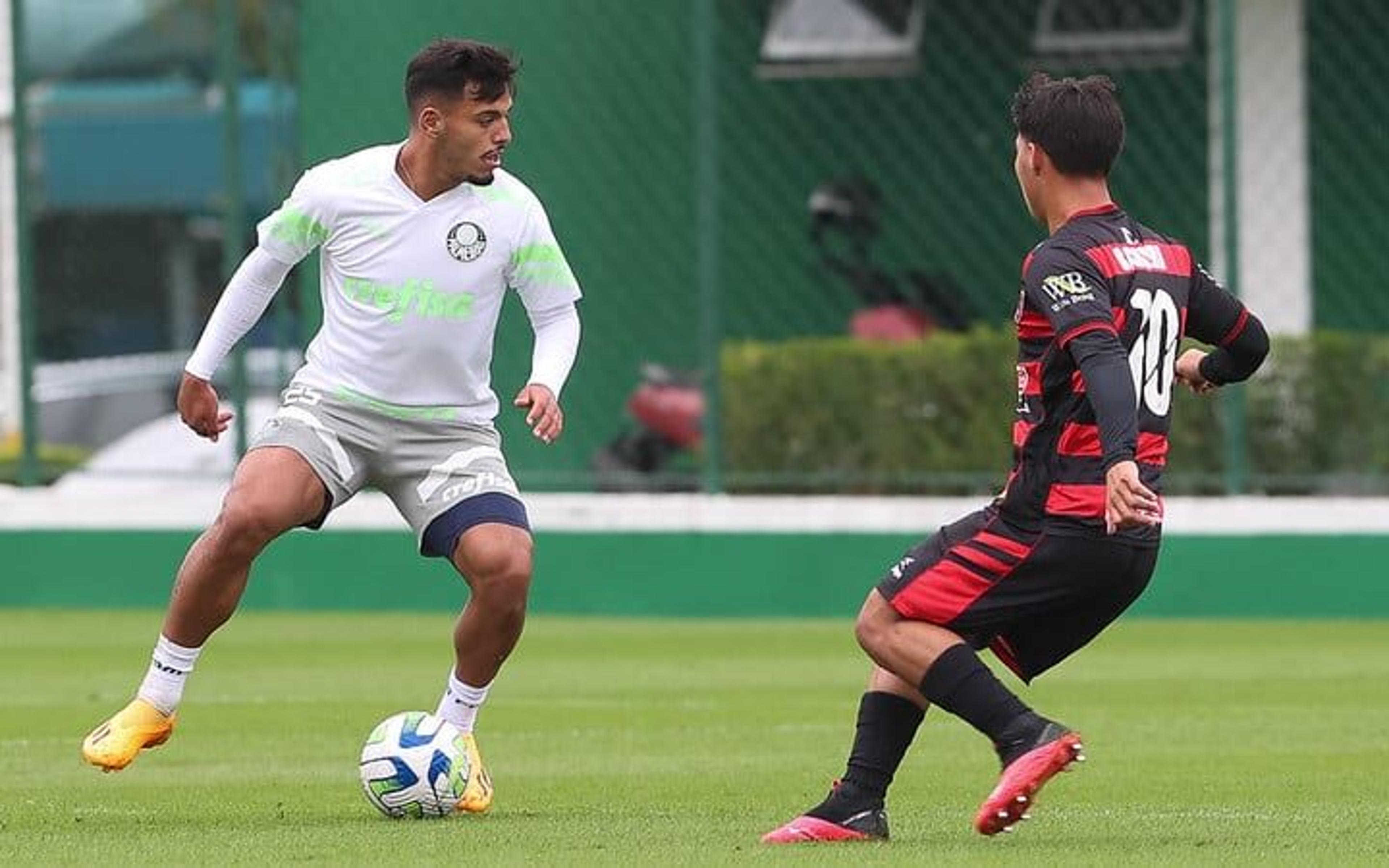 Palmeiras vence Oeste em jogo-treino na Academia de Futebol durante pausa da Data Fifa