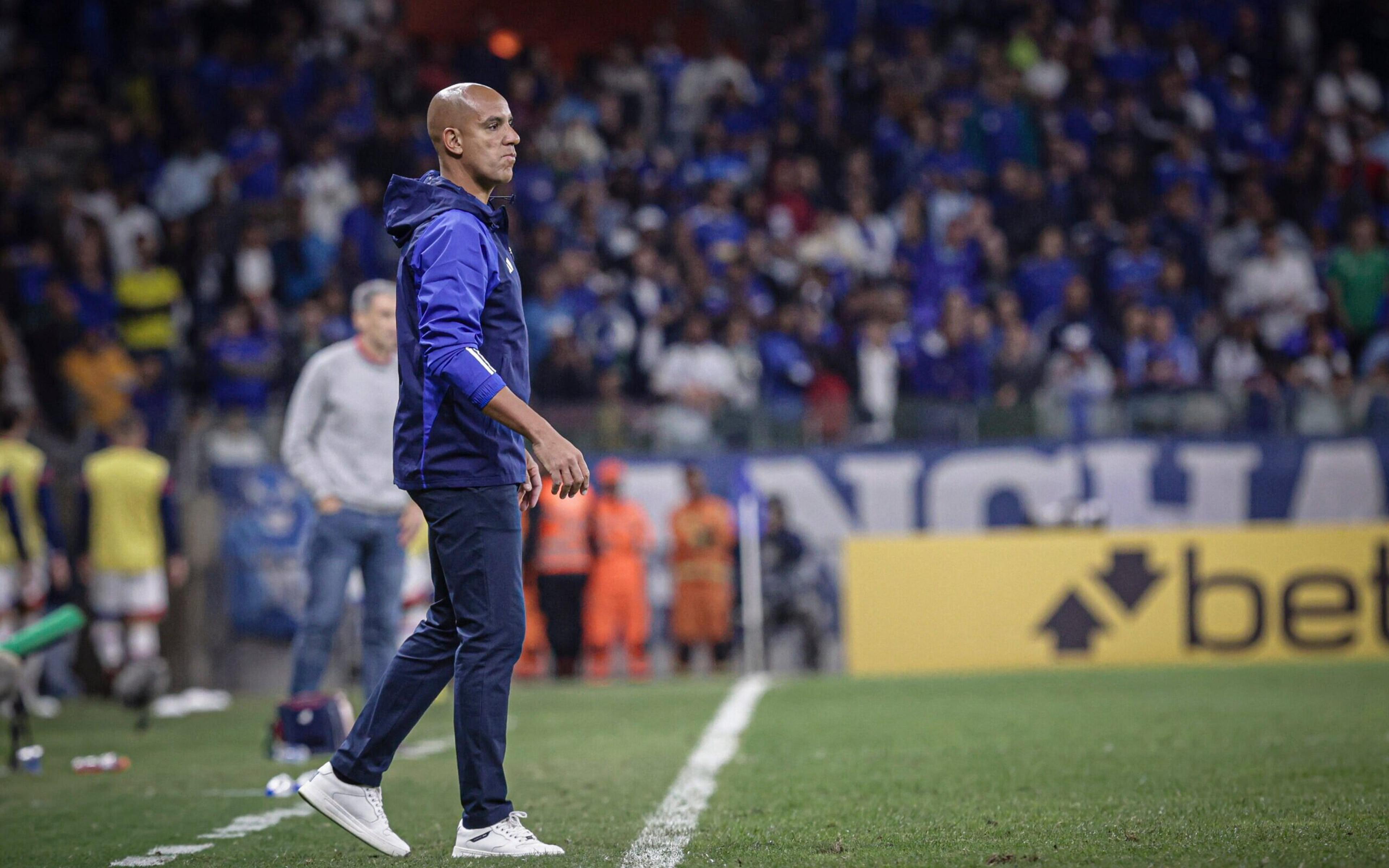 Pepa reconhece ‘incapacidades’ do Cruzeiro em derrota diante do Fortaleza