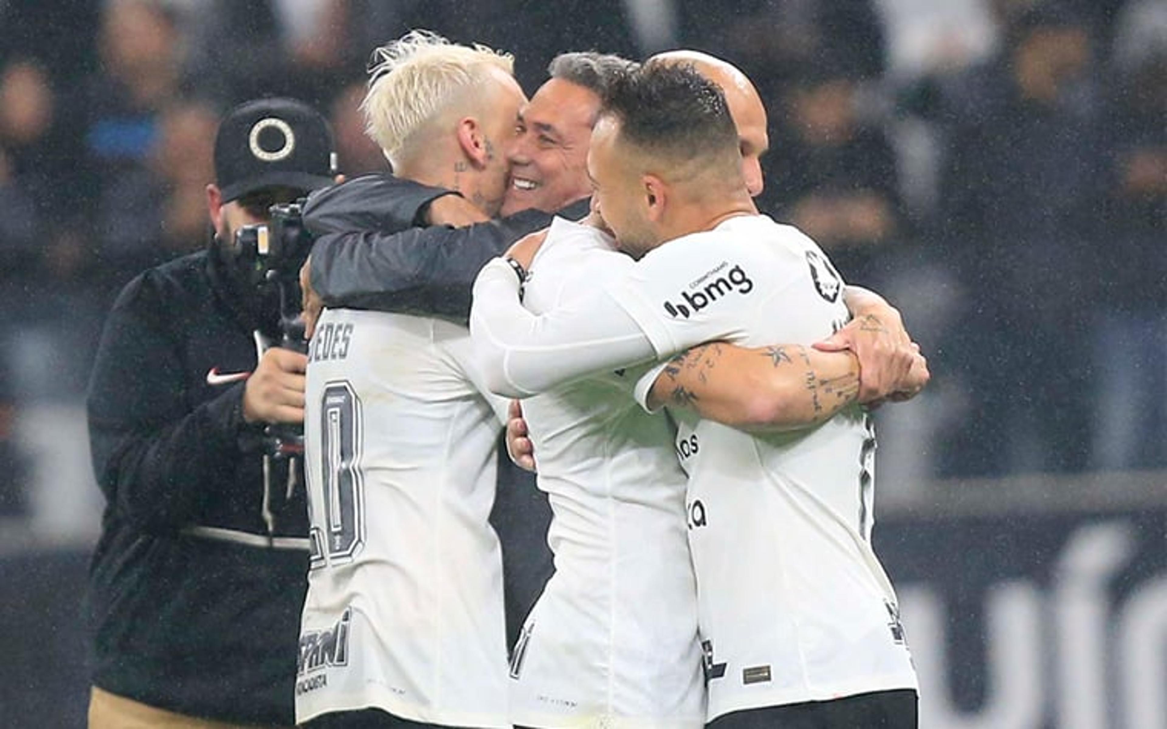 Após classificação na Copa do Brasil, Luxemburgo diz que o ‘Corinthians nunca está morto’