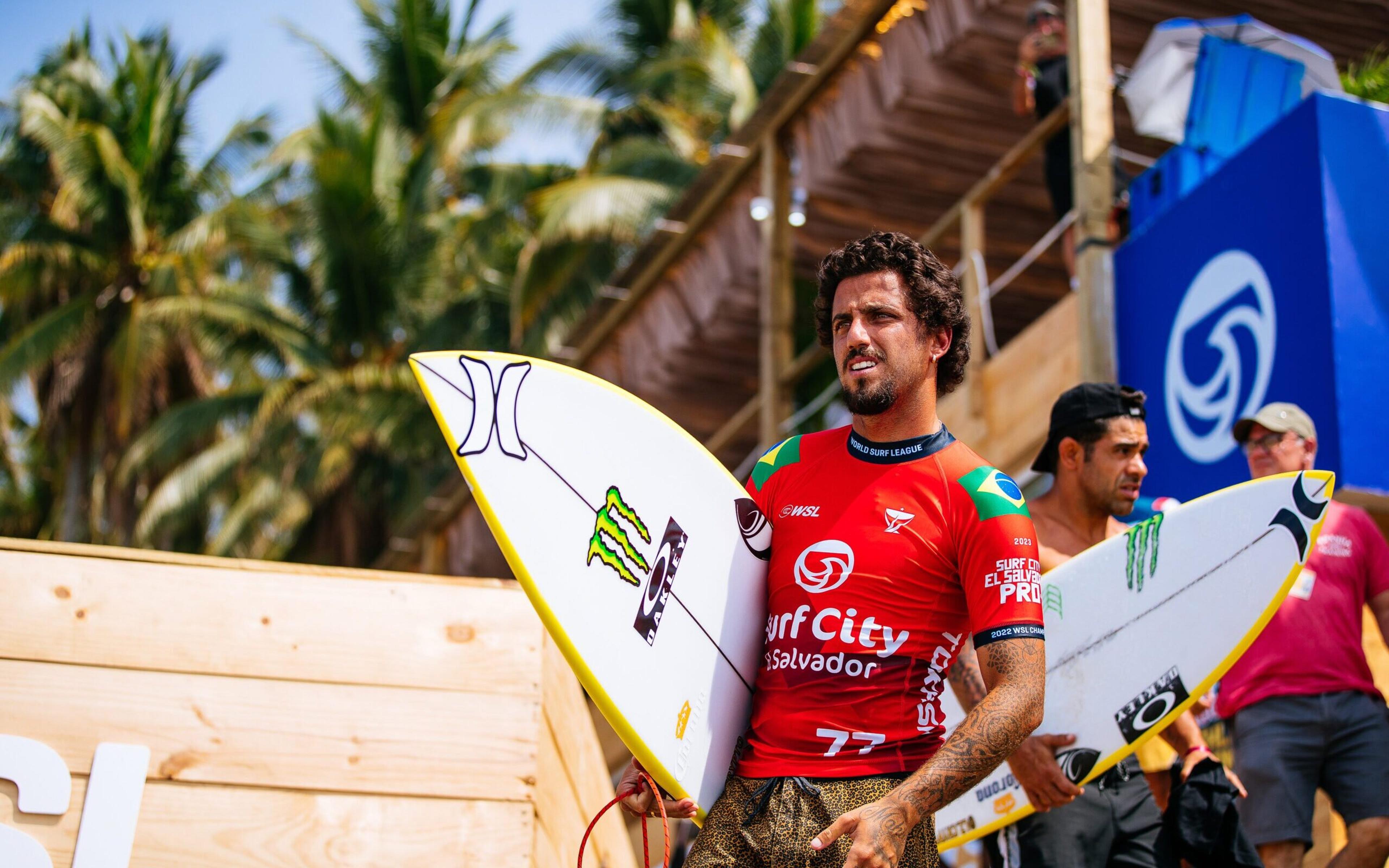 WSL adia semifinal de Filipe Toledo em El Salvador, saiba horário e onde assistir