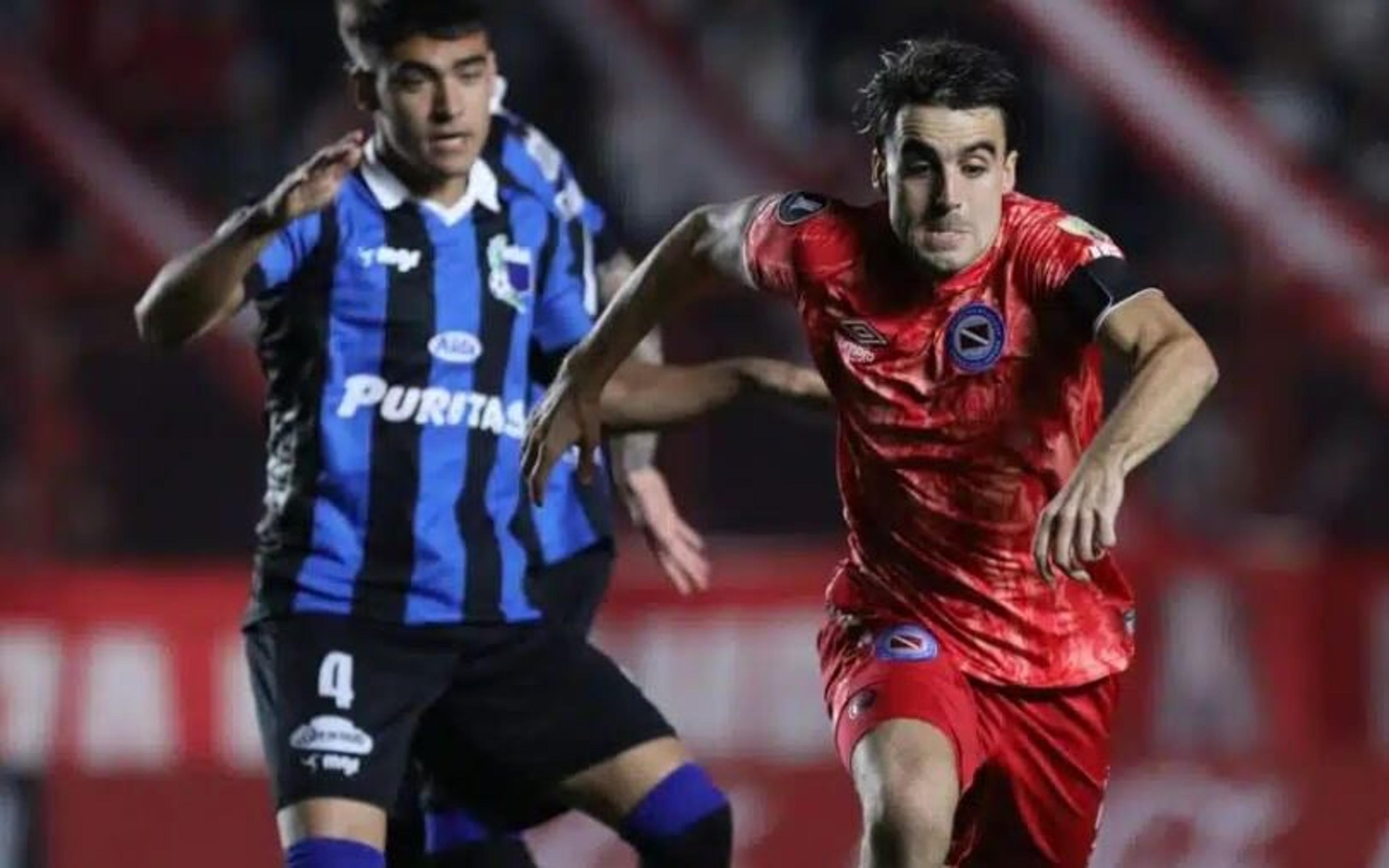 Libertadores: Pelo grupo do Corinthians, Argentinos Jrs vence Liverpool e avança