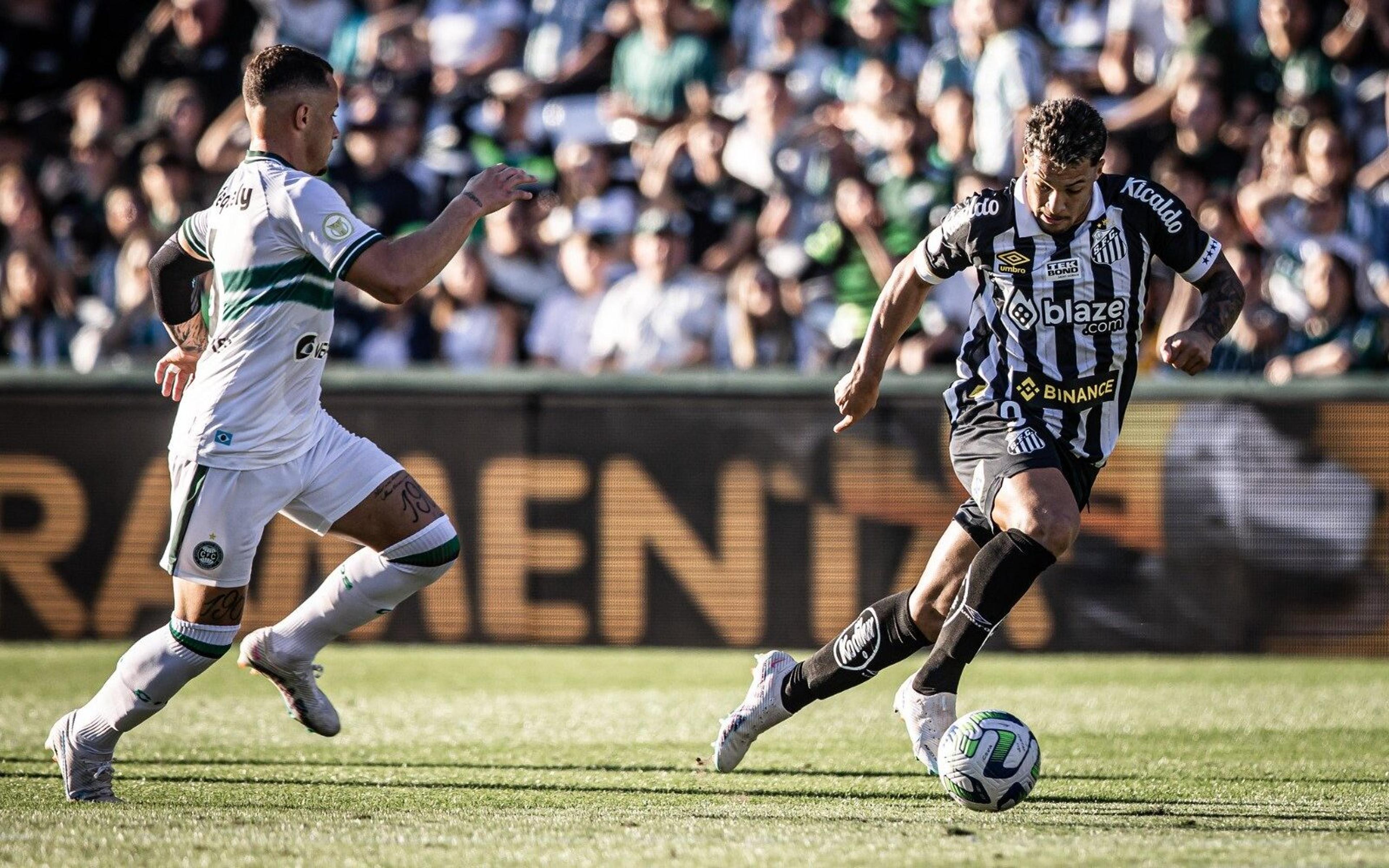 Crise segue! Santos não cria, empata com o lanterna Coritiba pelo Brasileirão e chega a oito jogos sem vencer