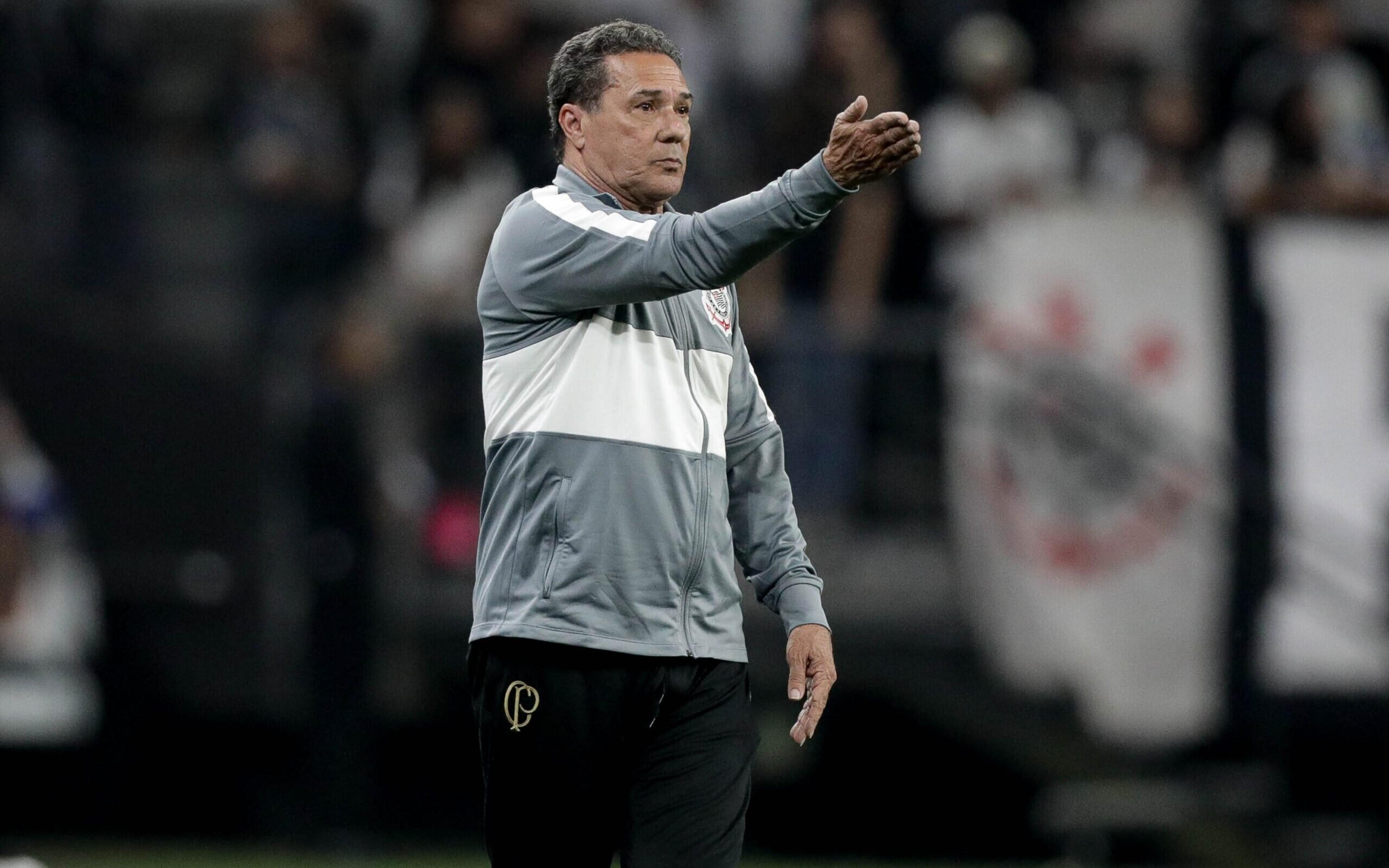 Mesmo com vitória sobre o Liverpool, Luxemburgo diz que Corinthians não vai priorizar a Sul-Americana