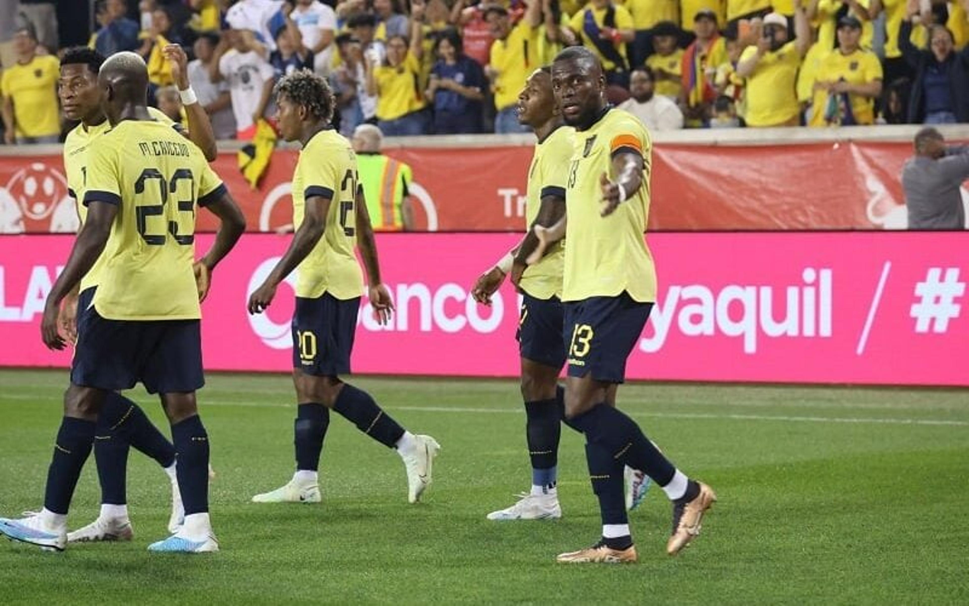 Equador vence Bolívia graças a tento de Enner Valencia