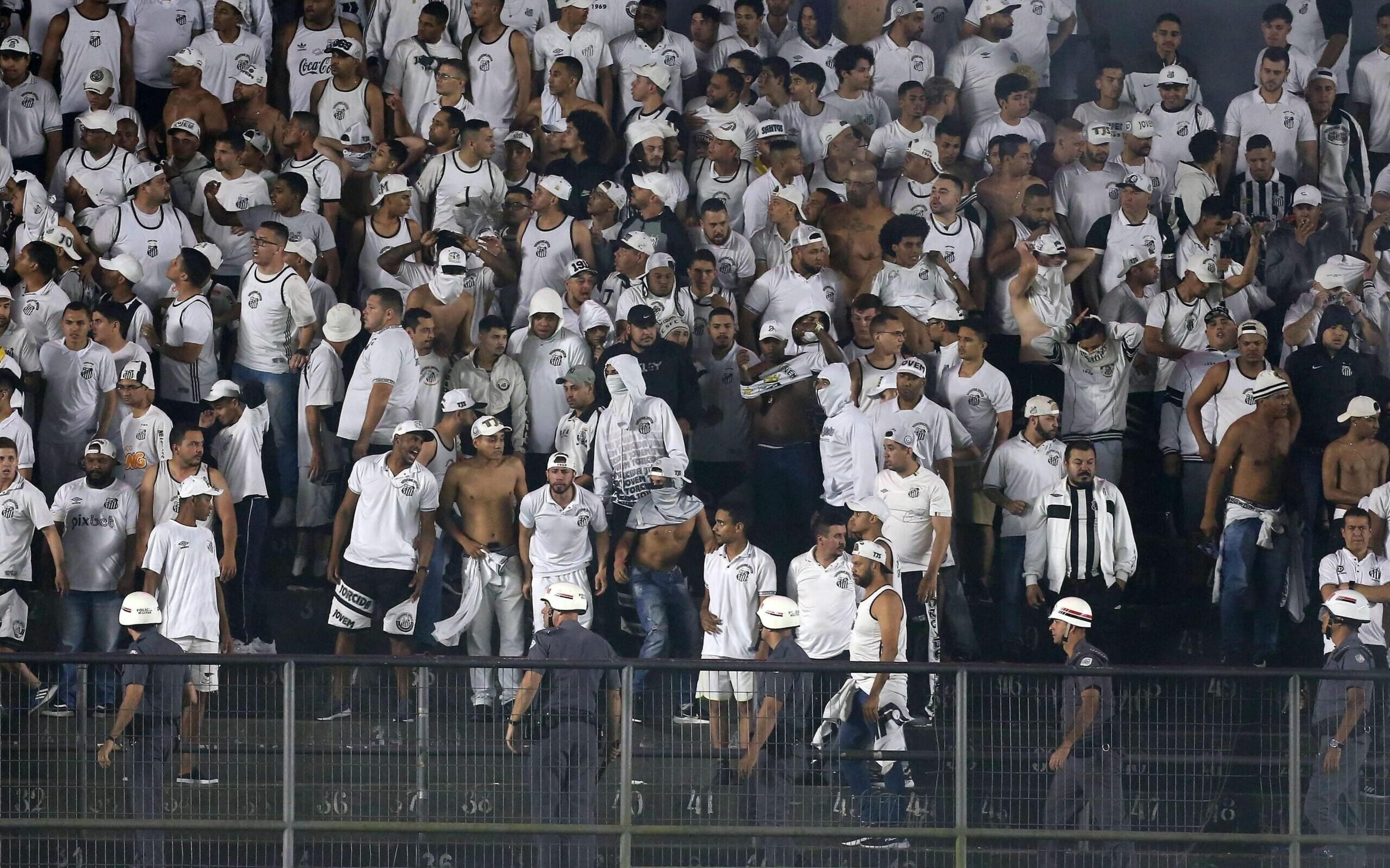 Com presença de público no jogo do Santos, polícia reforça segurança em duelo da Sul-Americana