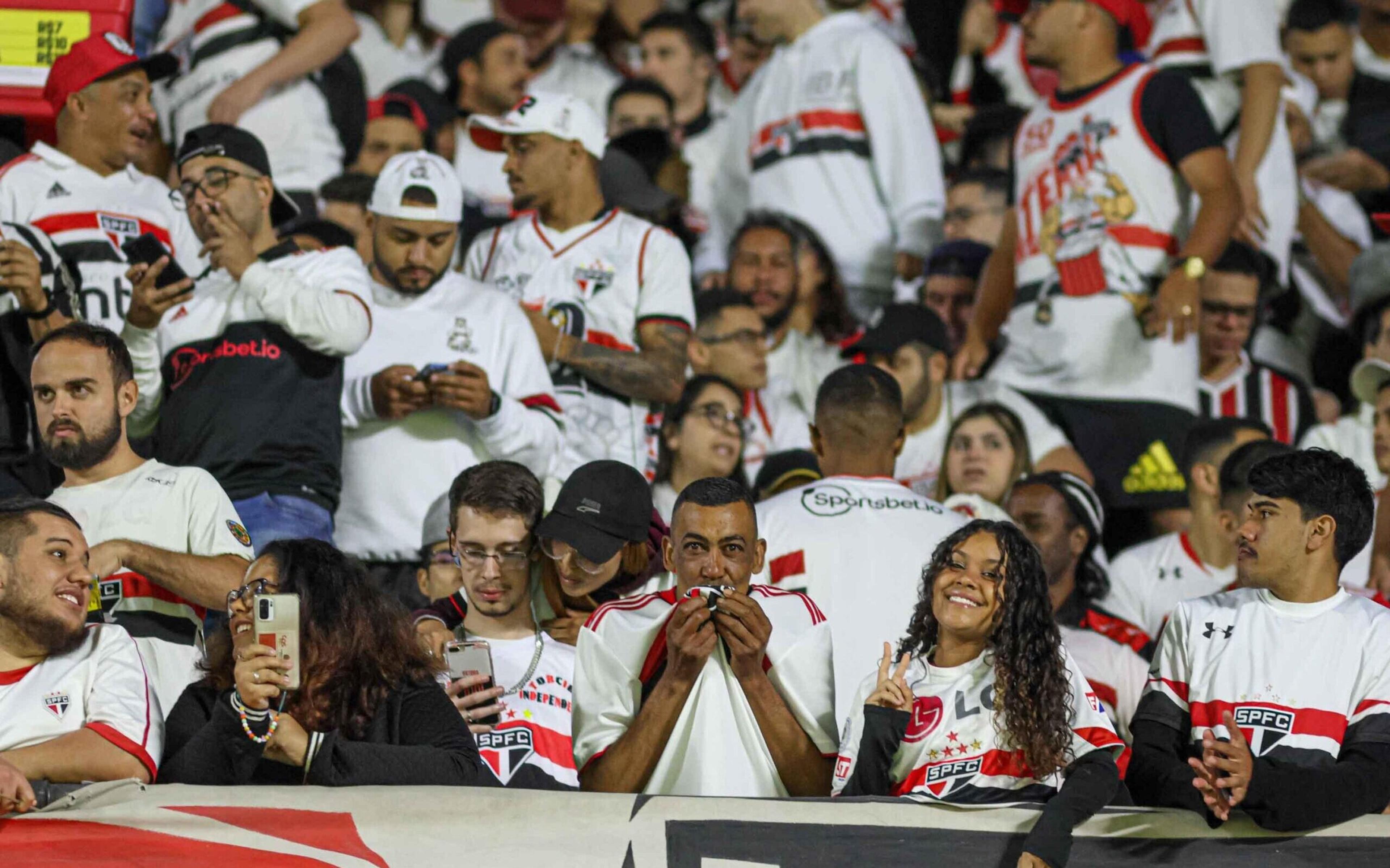 Vaias, provocações… Como foi o clima no Morumbi no reencontro entre São Paulo e Tigre?