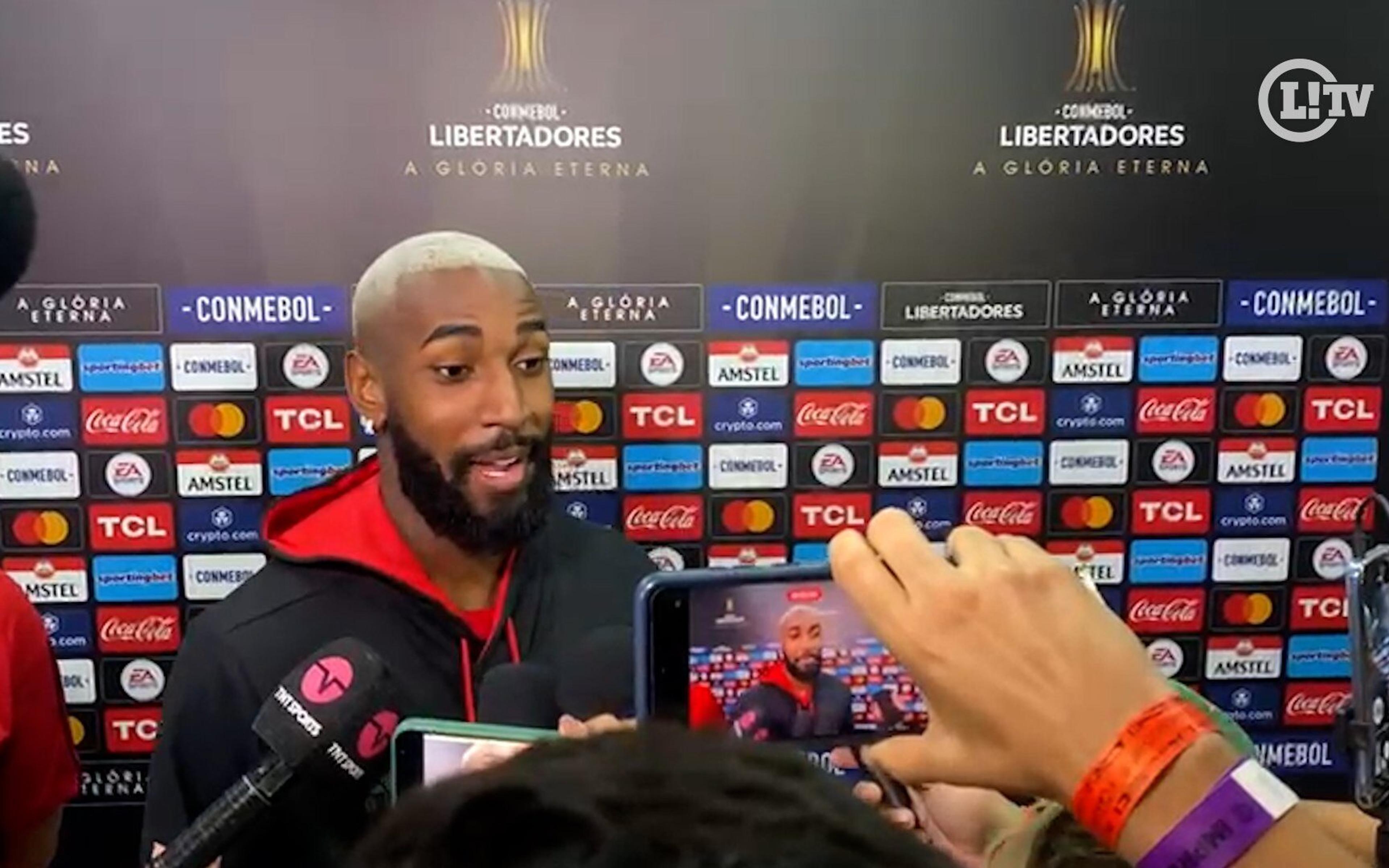 VÍDEO: Gerson abre o jogo sobre problema no ombro e confirma volta da confiança no Flamengo