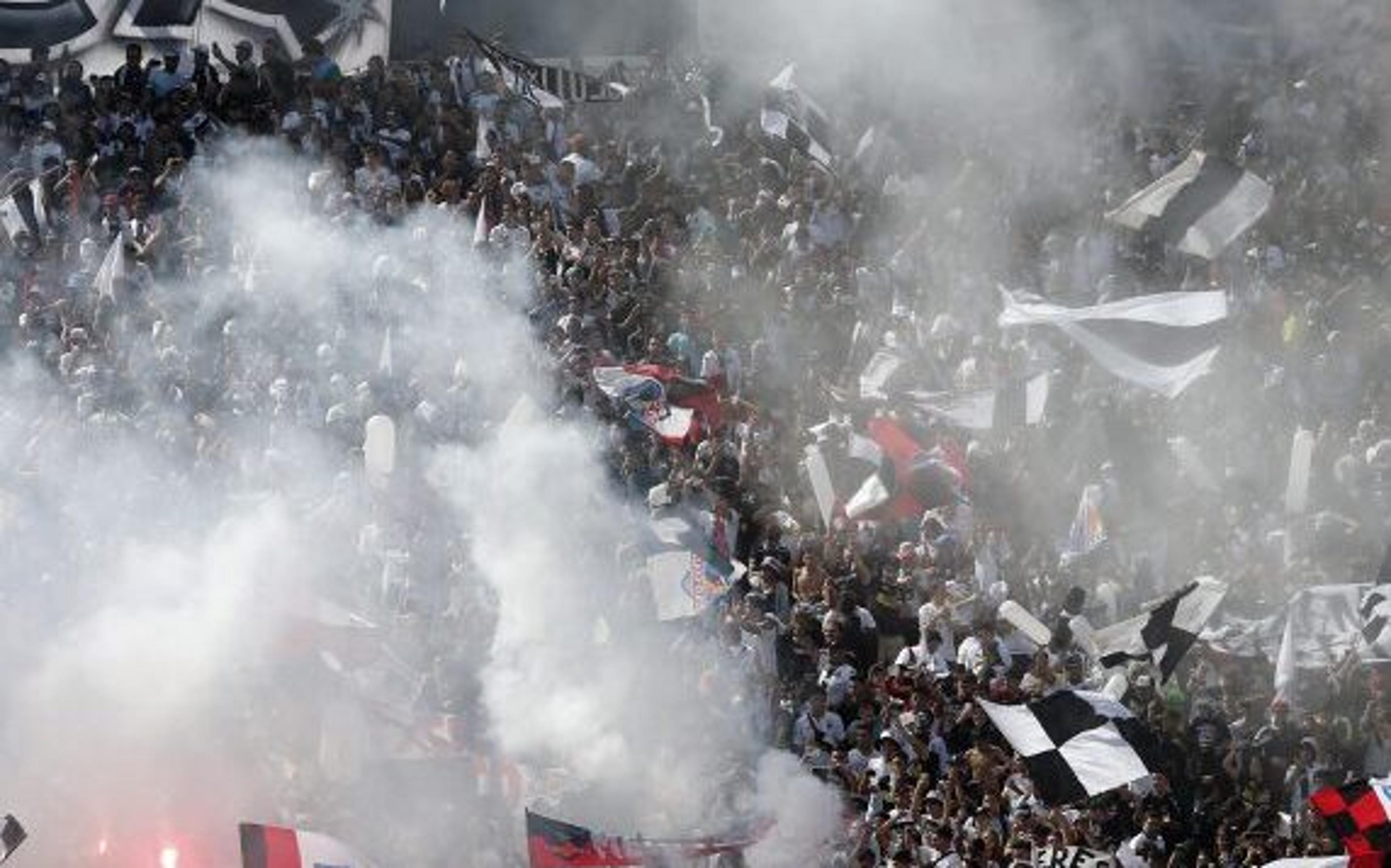 Torcida do Colo-Colo promove uma linda festa antes de ‘final’ na Libertadores