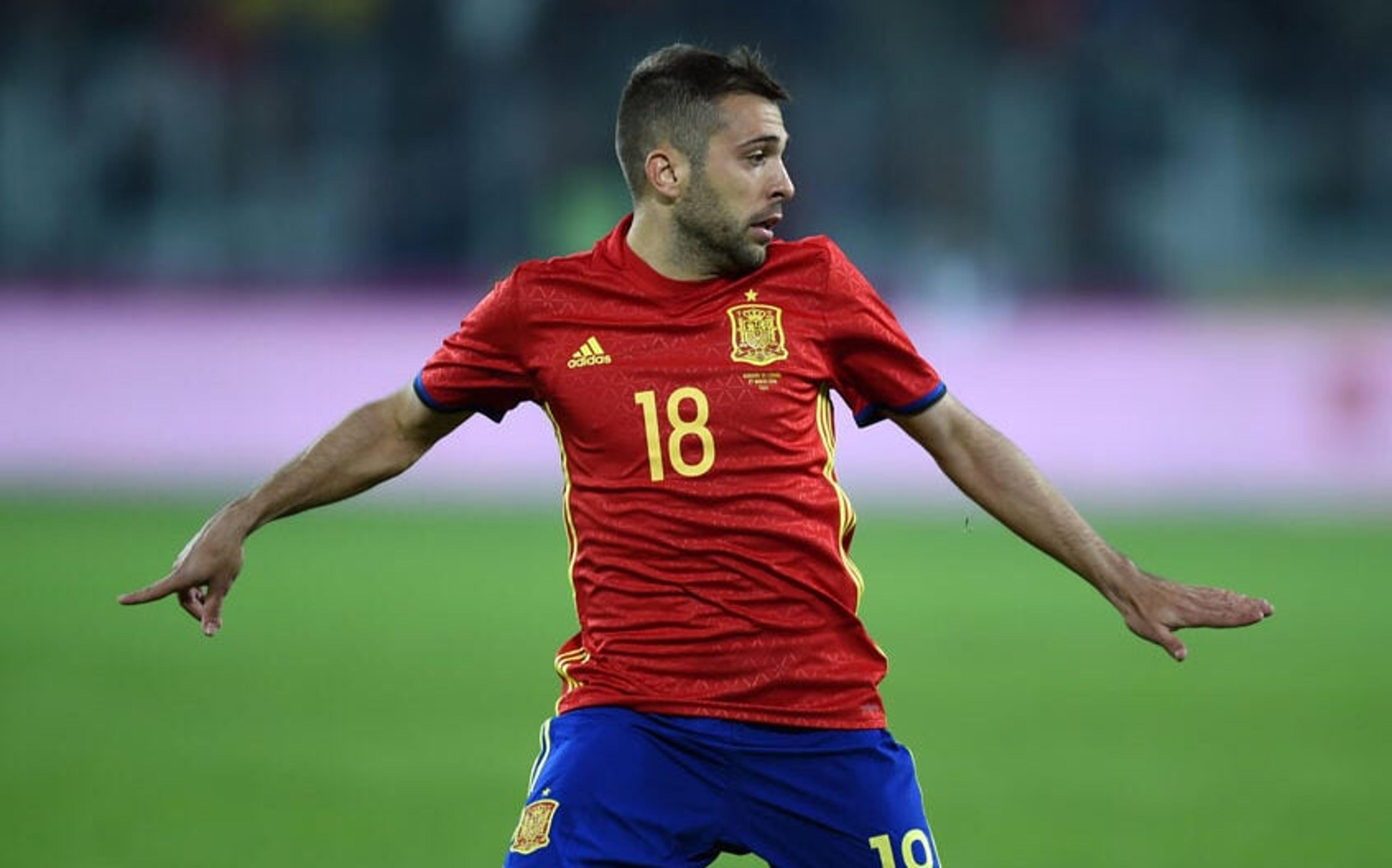 De volta à seleção, Jordi Alba comenta sobre ser capitão: ‘Tem que dar exemplo a eles’