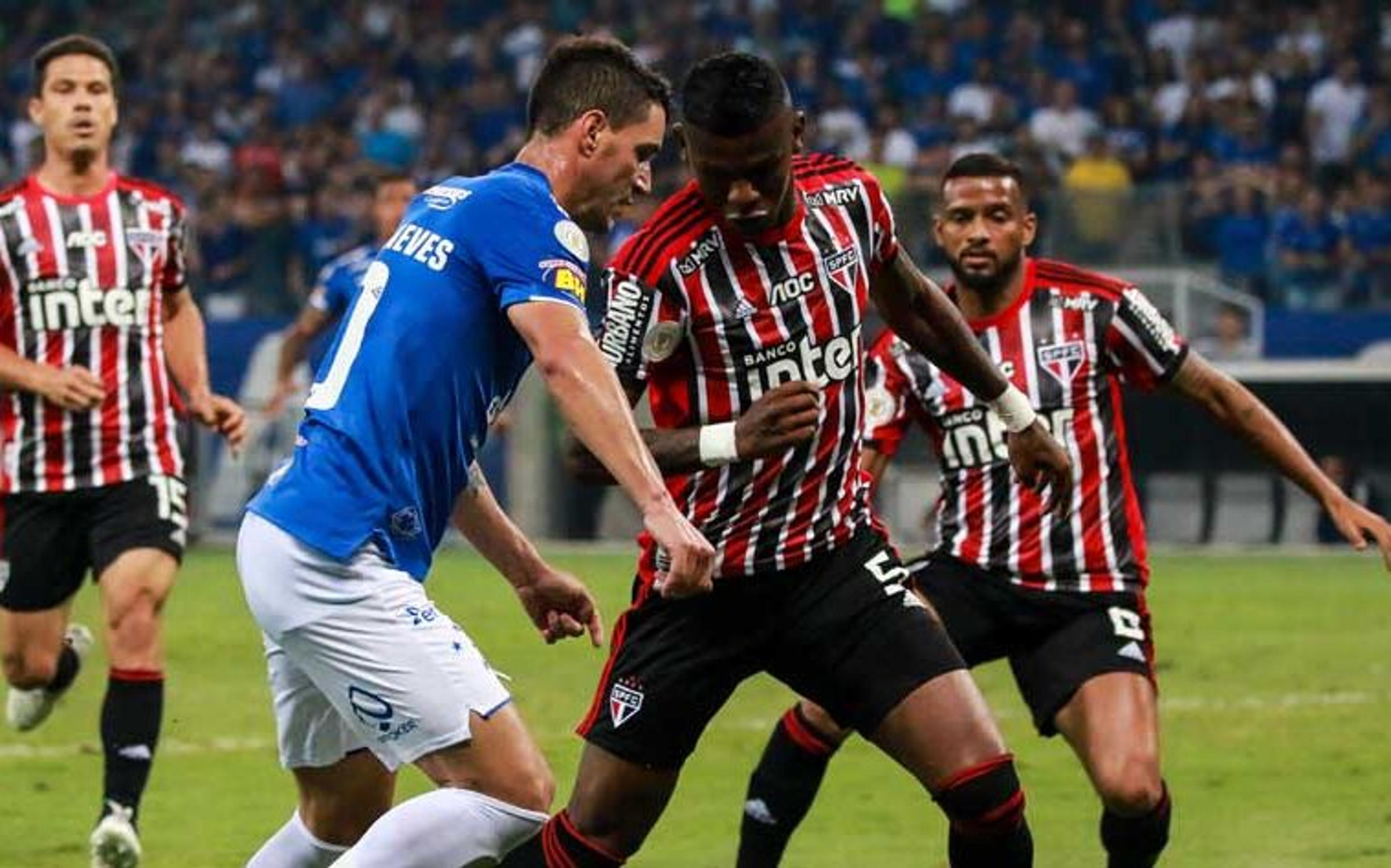 Cruzeiro tenta diante do São Paulo, velho algoz, encerrar jejum de vitórias na temporada