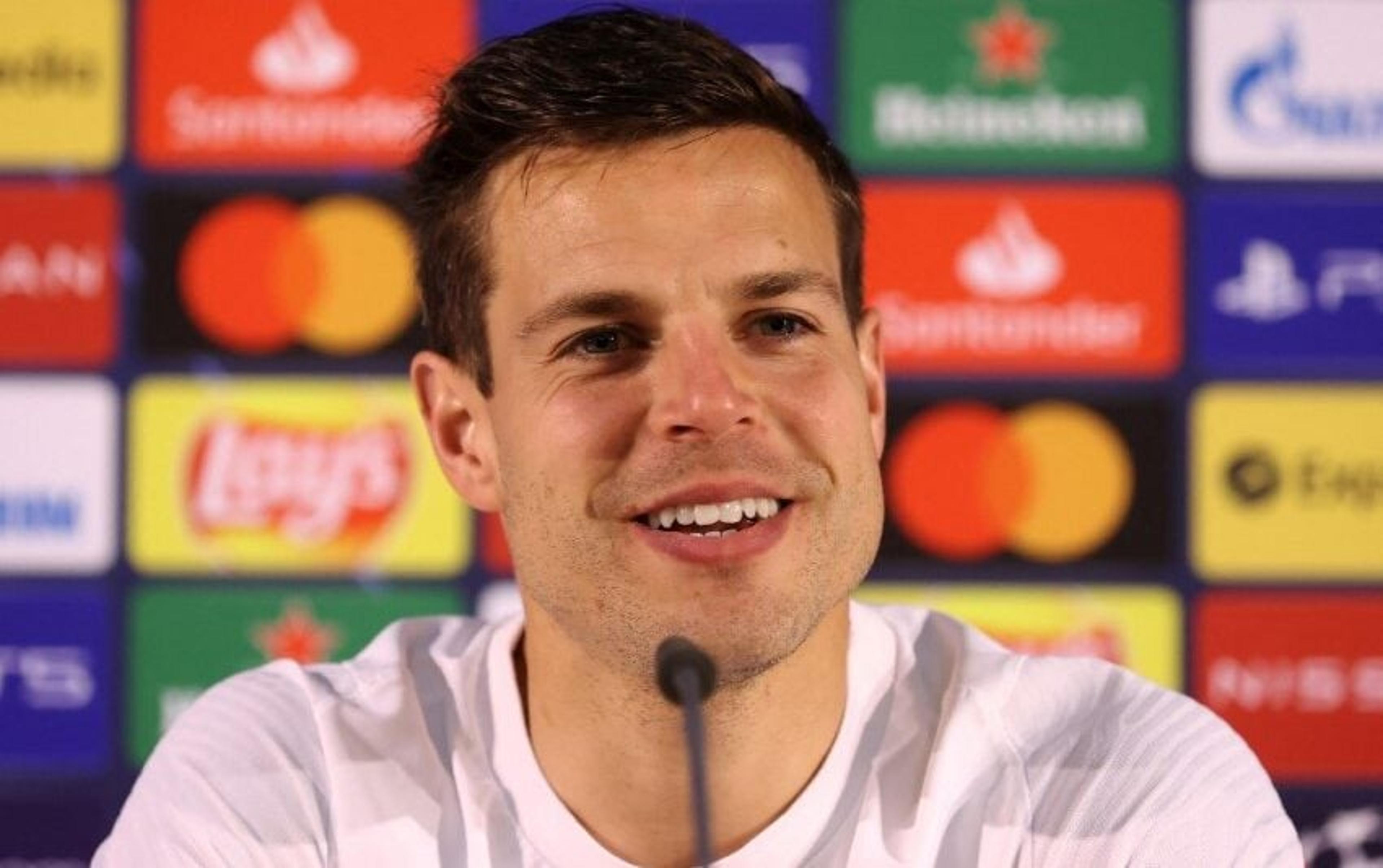 Azpilicueta pede para sair do Chelsea e está próximo de acertar com clube italiano, afirma jornalista