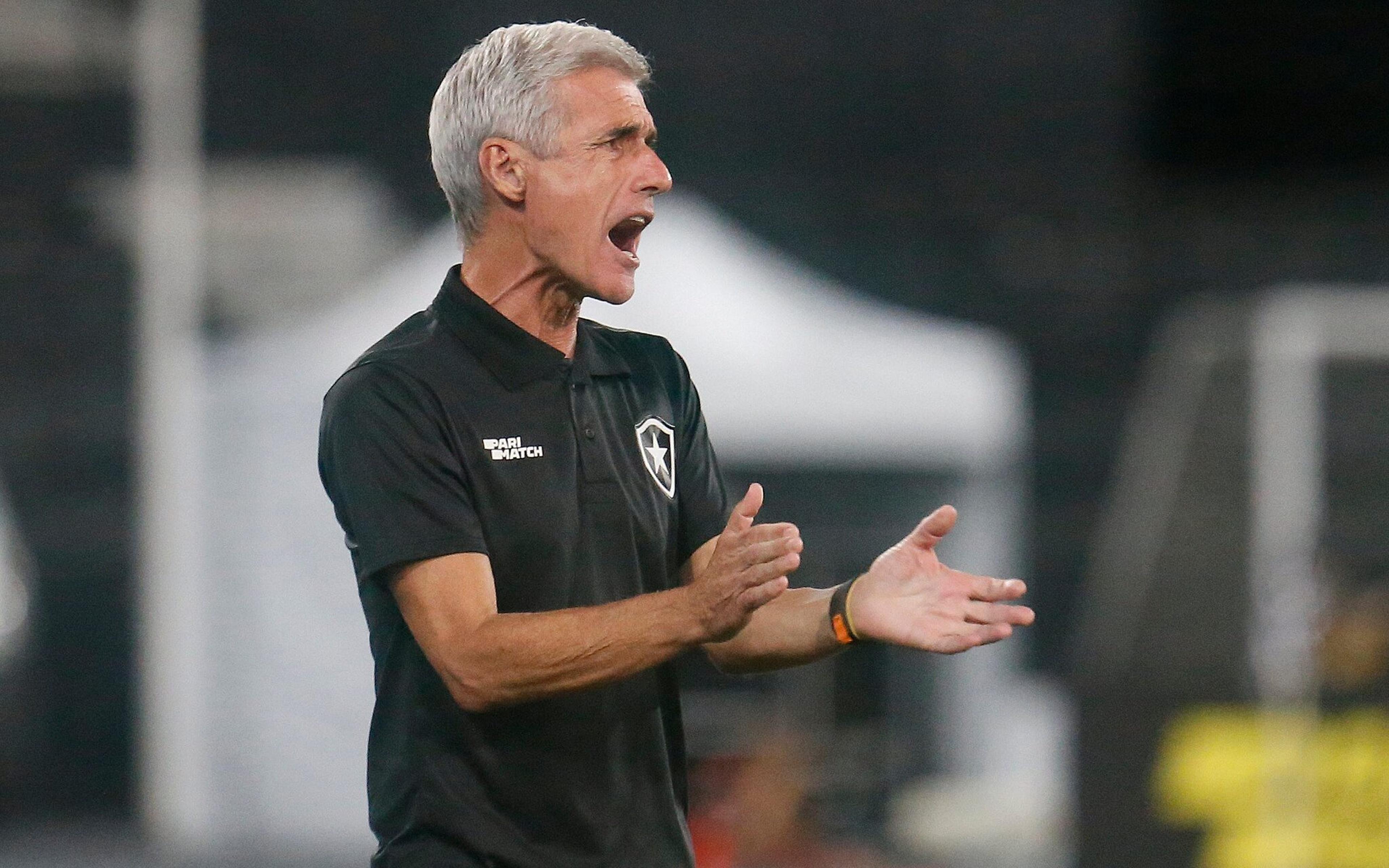 Luís Castro lamenta eliminação do Botafogo na Copa do Brasil: ‘Merecíamos ter classificado’