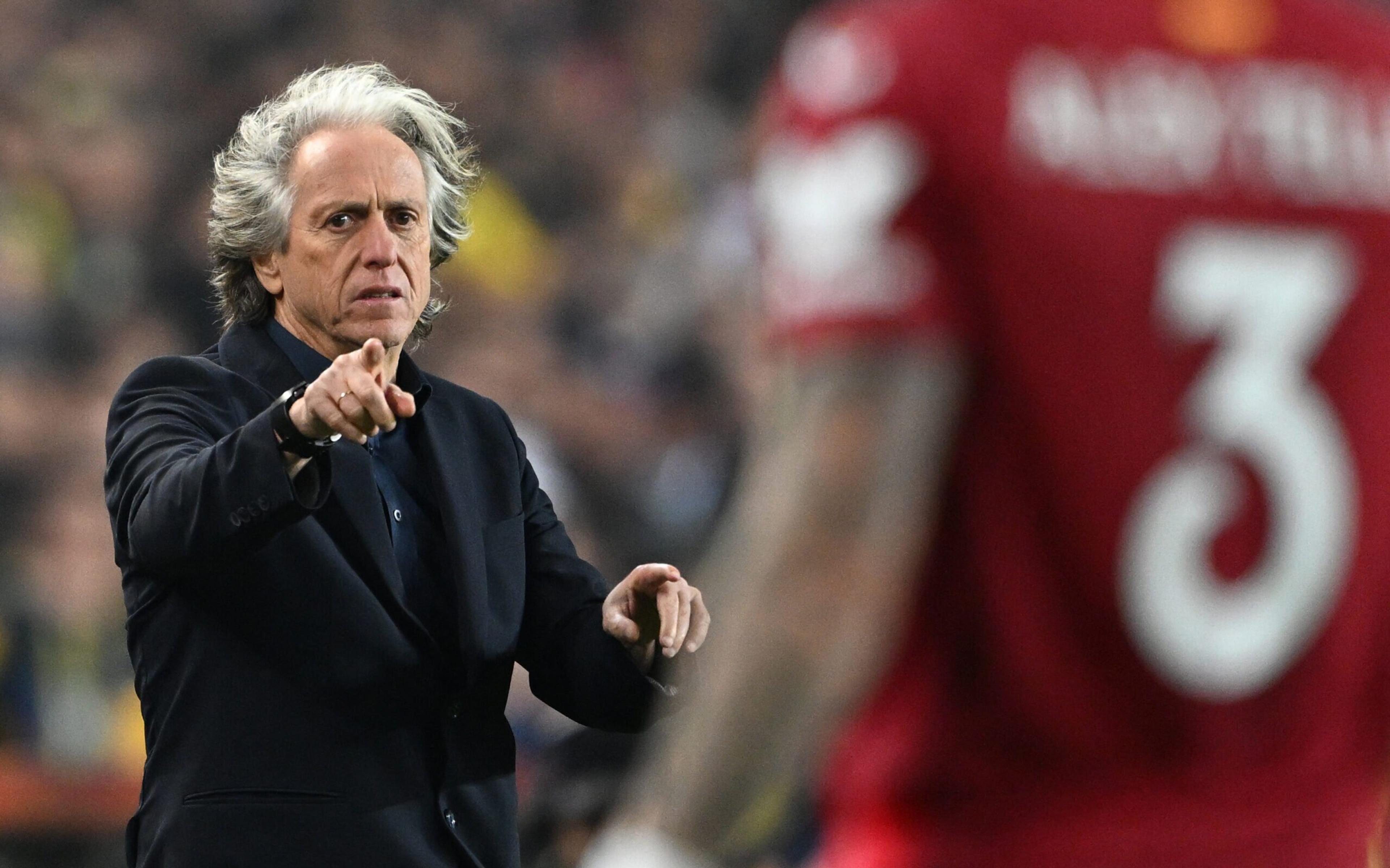 Al-Hilal, de Jorge Jesus, faz proposta milionária por meio-campista que atua no futebol italiano