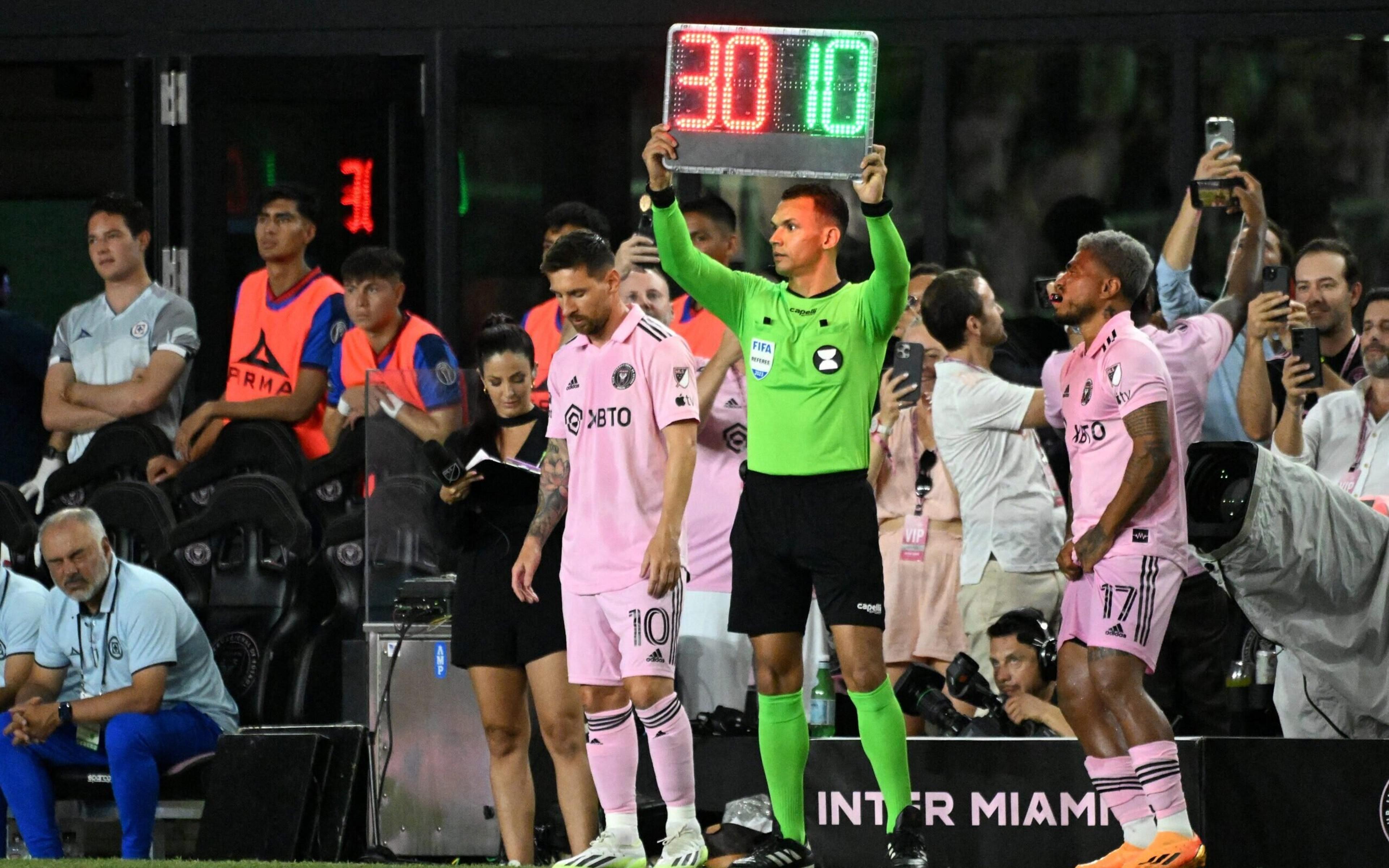 Desde quando existem substituições no futebol?