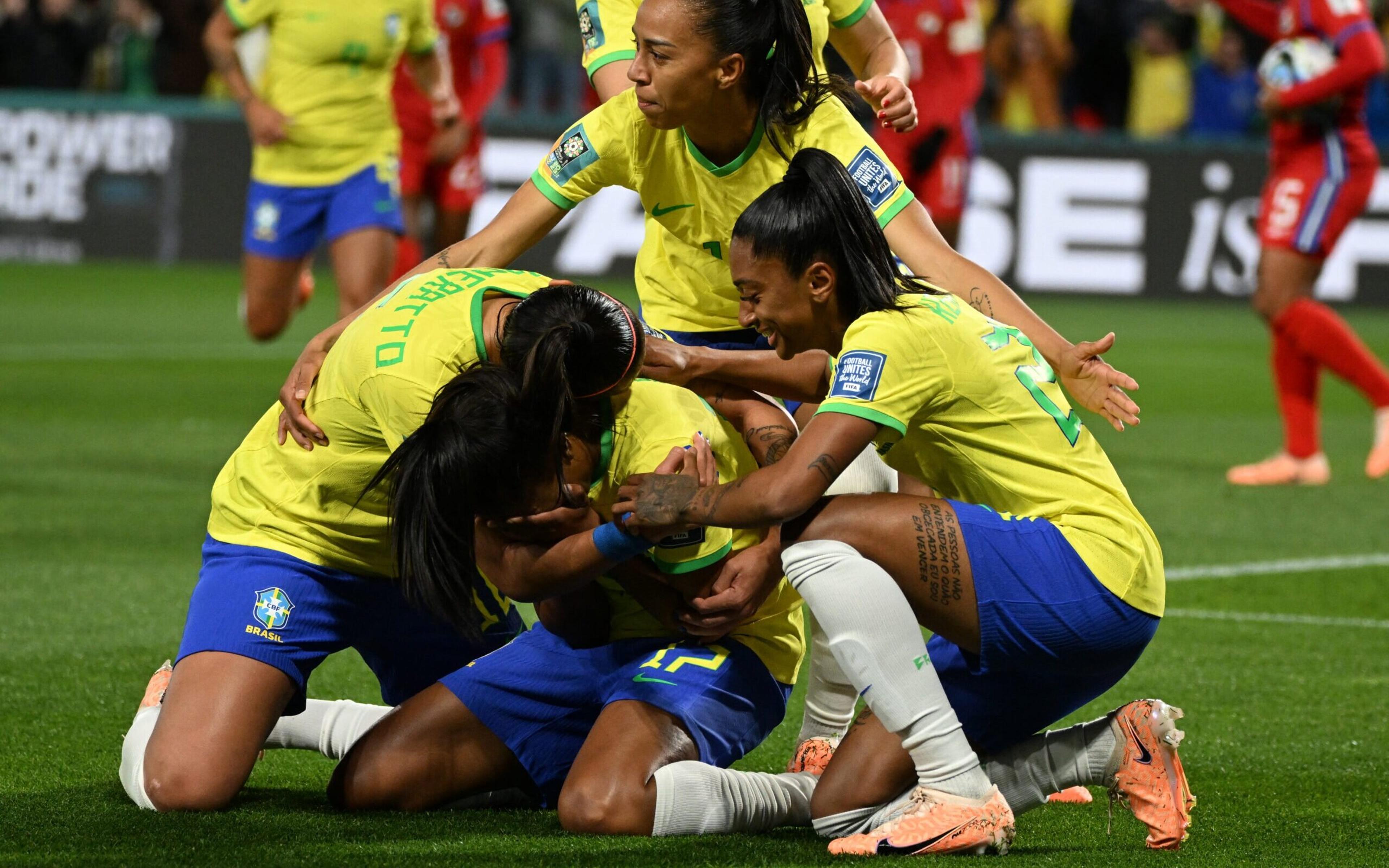 Ary Borges brilha, Brasil bate Panamá com tranquilidade e assume liderança do grupo na Copa do Mundo Feminina