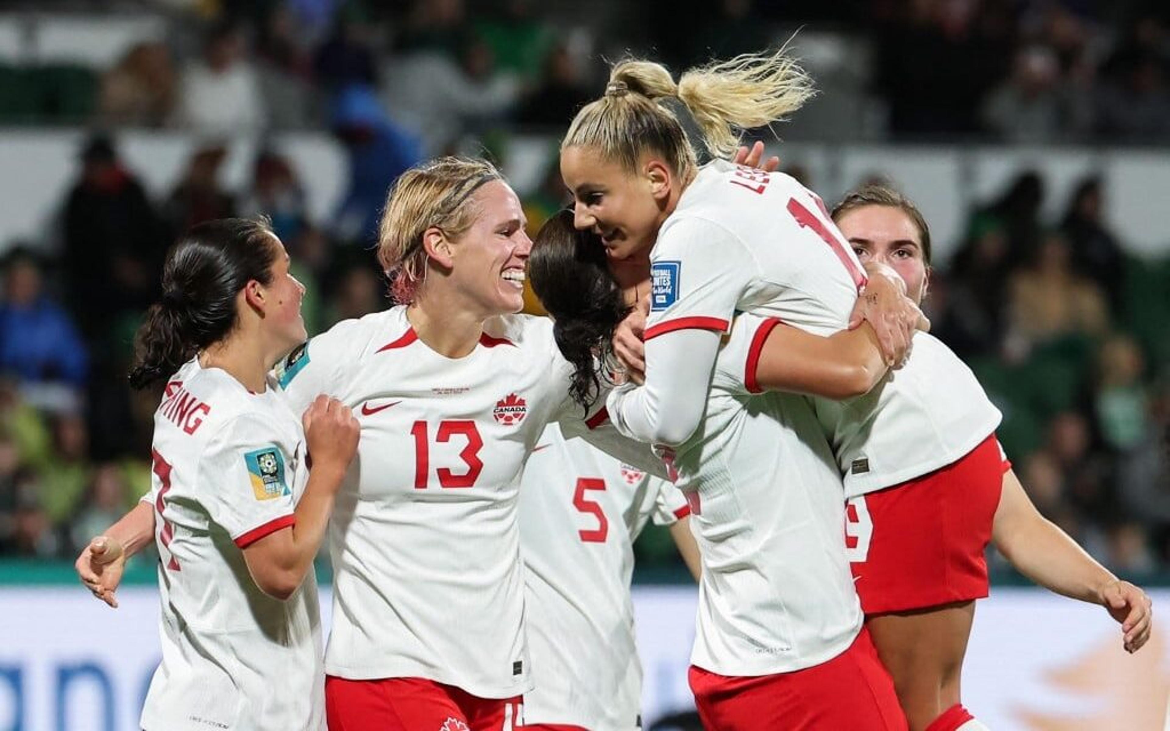 Gol olímpico e sofrimento: Canadá vira sobre Irlanda e respira na Copa do Mundo Feminina