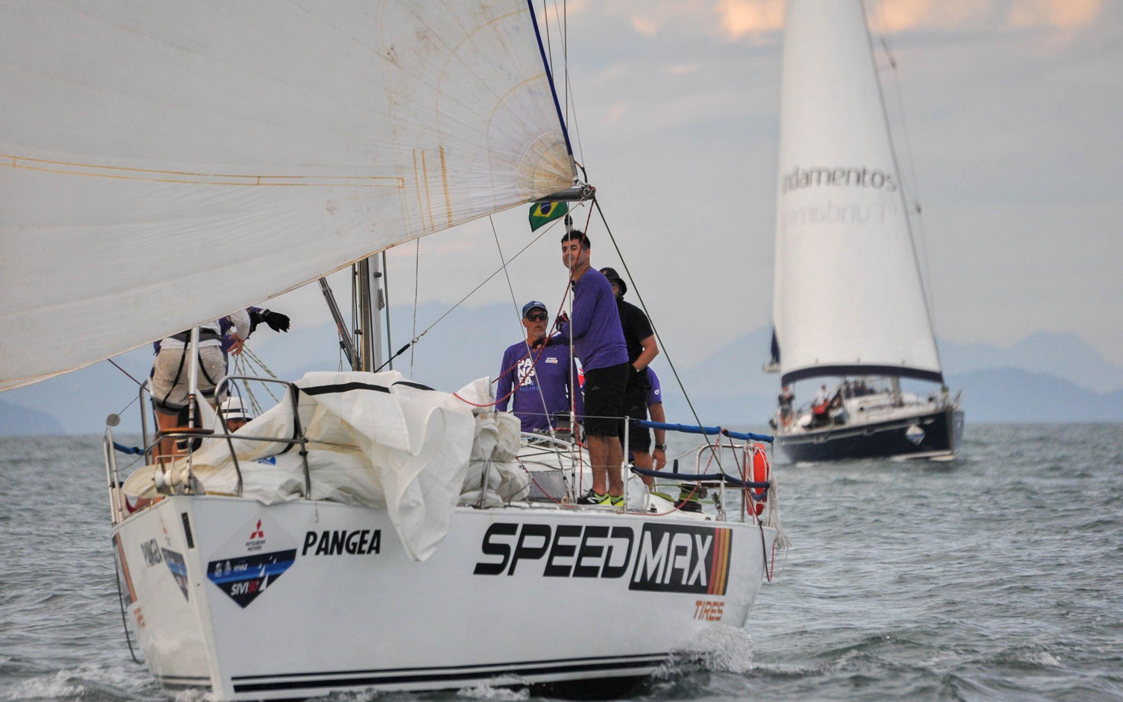 Equipe catarinense conquista o Campeonato Brasileiro da classe BRA-RGS na 50ª Semana de Vela de Ilhabela