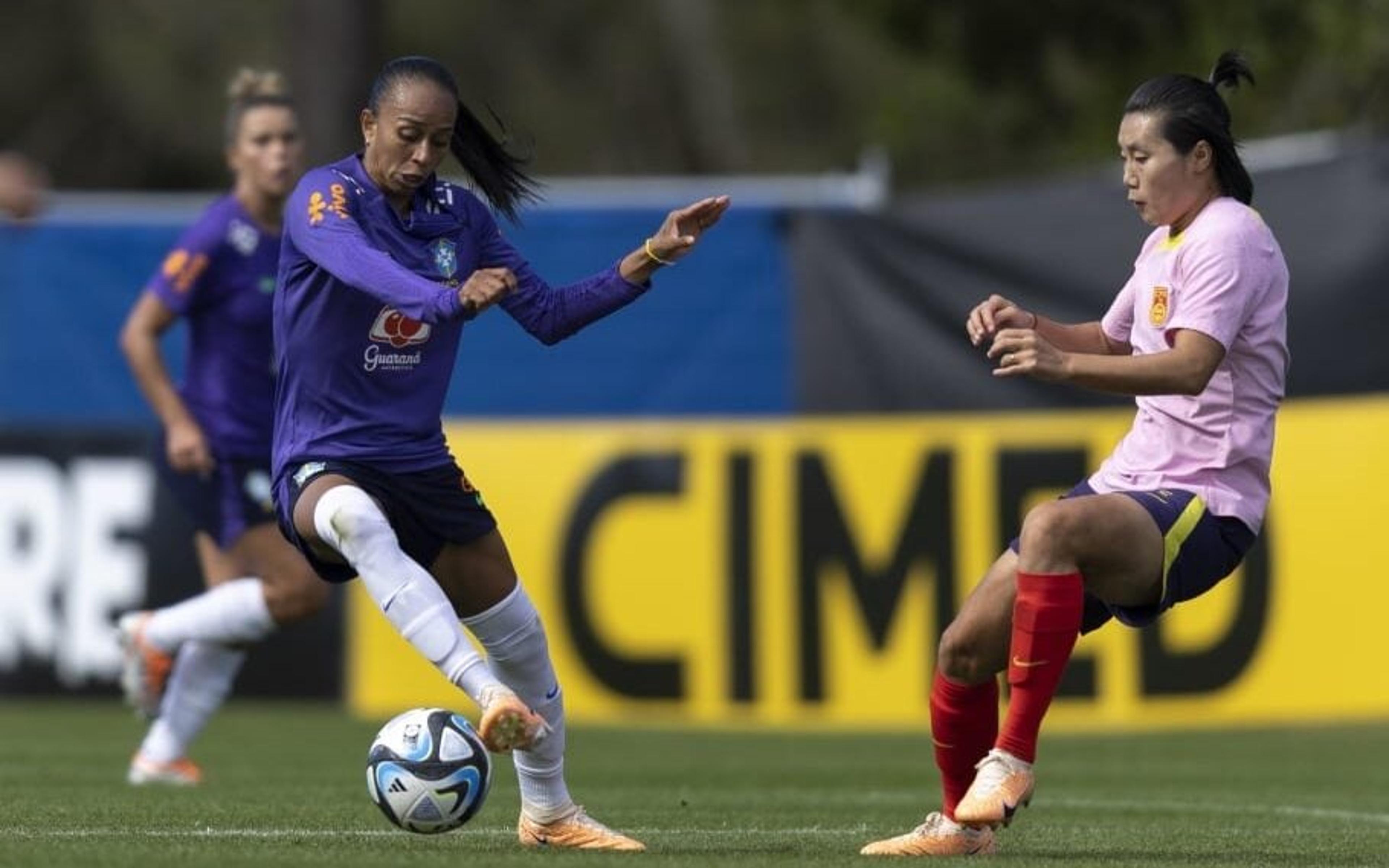 Seleção Brasileira feminina bate China em jogo-treino preparatório para a Copa do Mundo