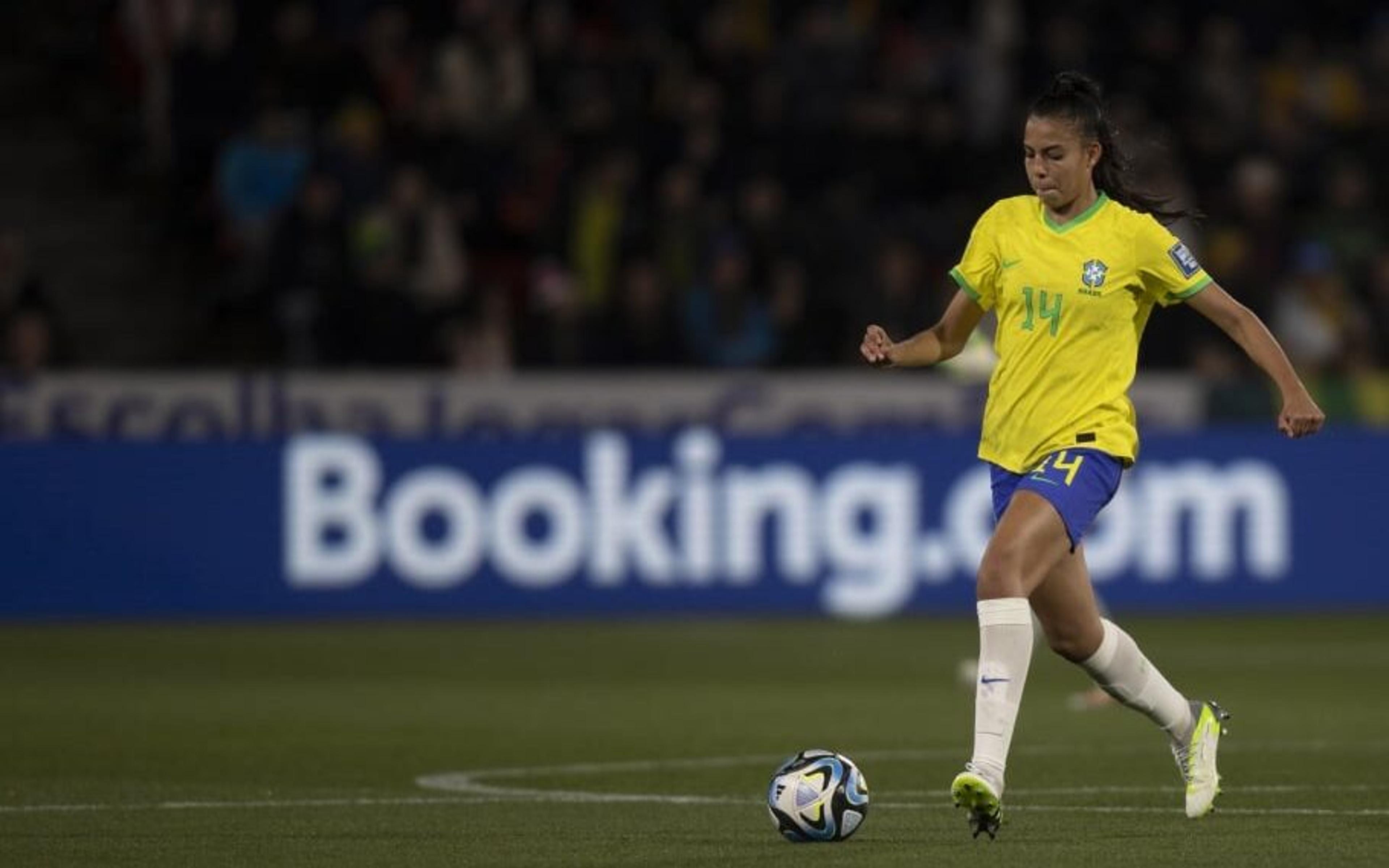 Estreante em Copa do Mundo, Lauren analisa partida contra a França: ‘Total condições de reverter o histórico’