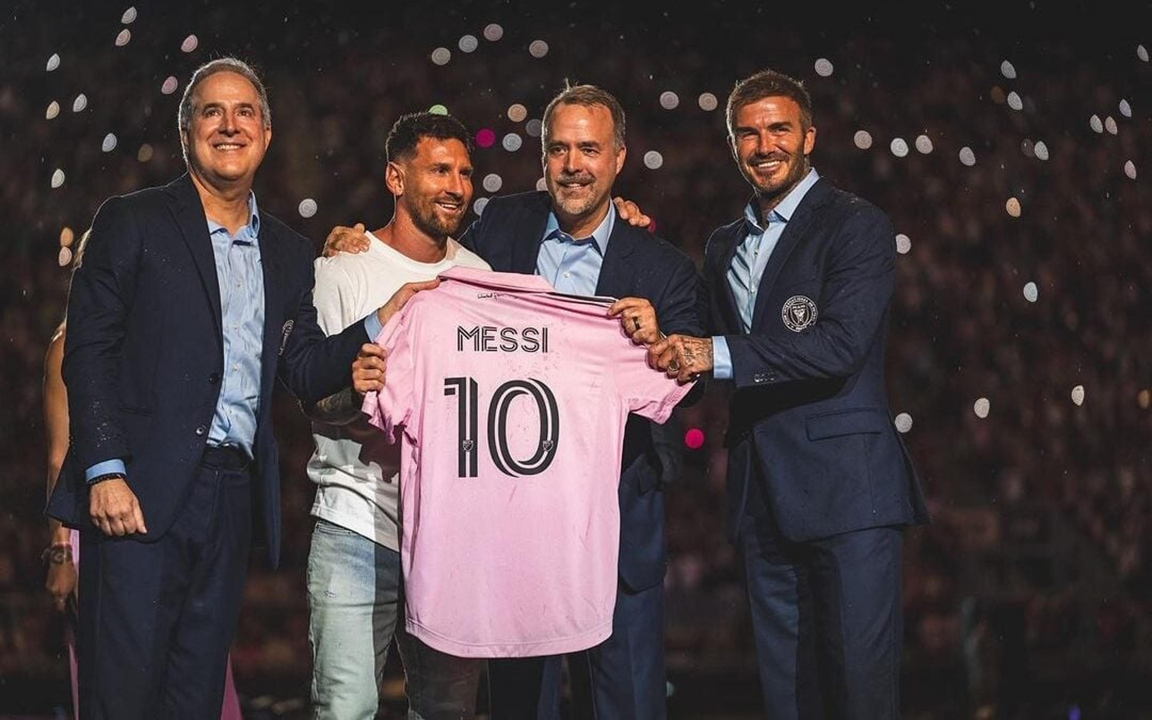 Don Garber, comissário da MLS, confessa que não acreditava na transferência de Messi ao Inter Miami e elogia donos do clube