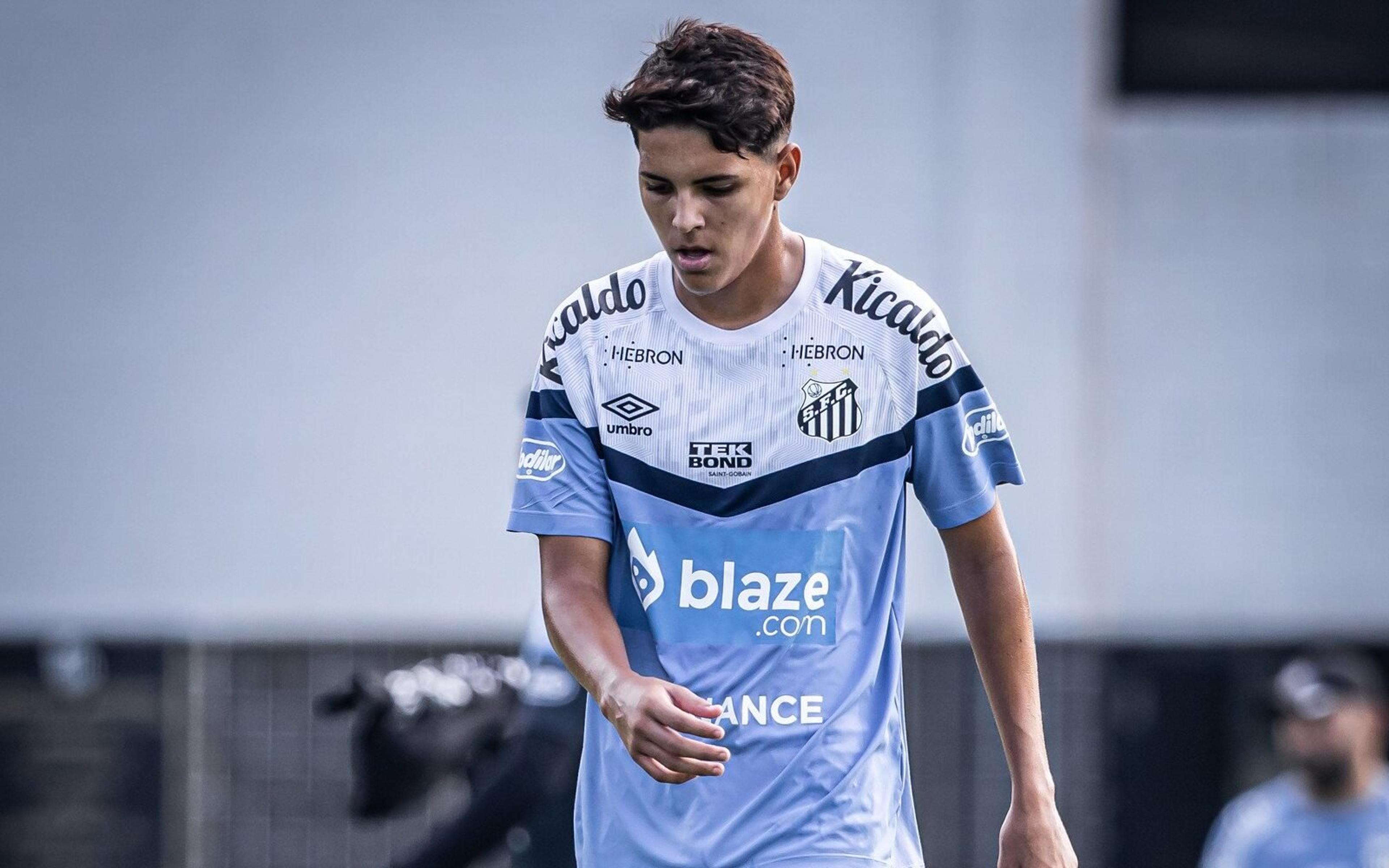 Diante do Palmeiras, Rodrigo Cezar fala em ‘largar com o pé direito’ pelo Santos no Brasileirão Sub-17