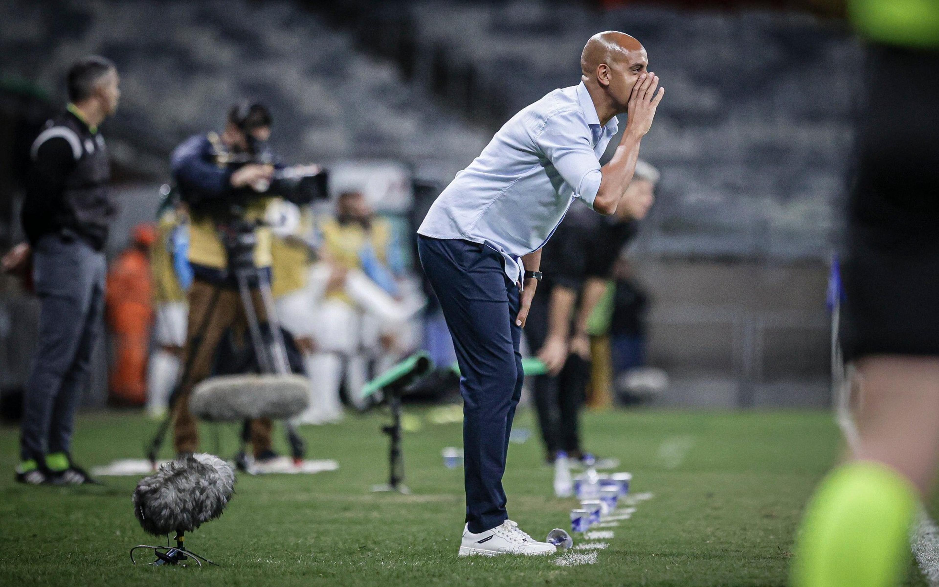 Veja as opções do técnico Pepa, do Cruzeiro, para substituir Lucas Oliveira, lesionado