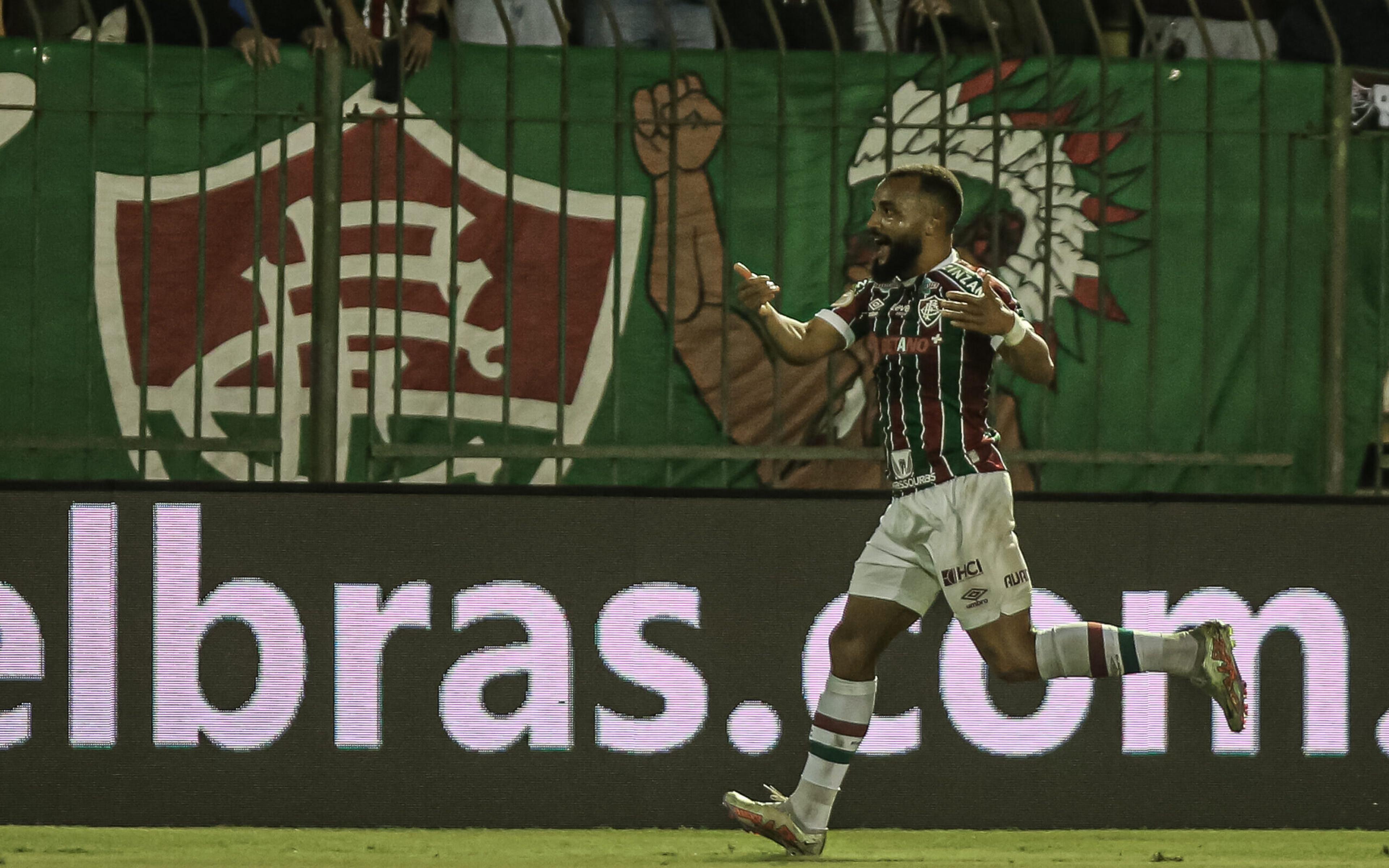 ‘Fala, Jogadô’: Samuel Xavier revela função de Diniz em sua carreira e detalha relação com Marcelo no Fluminense