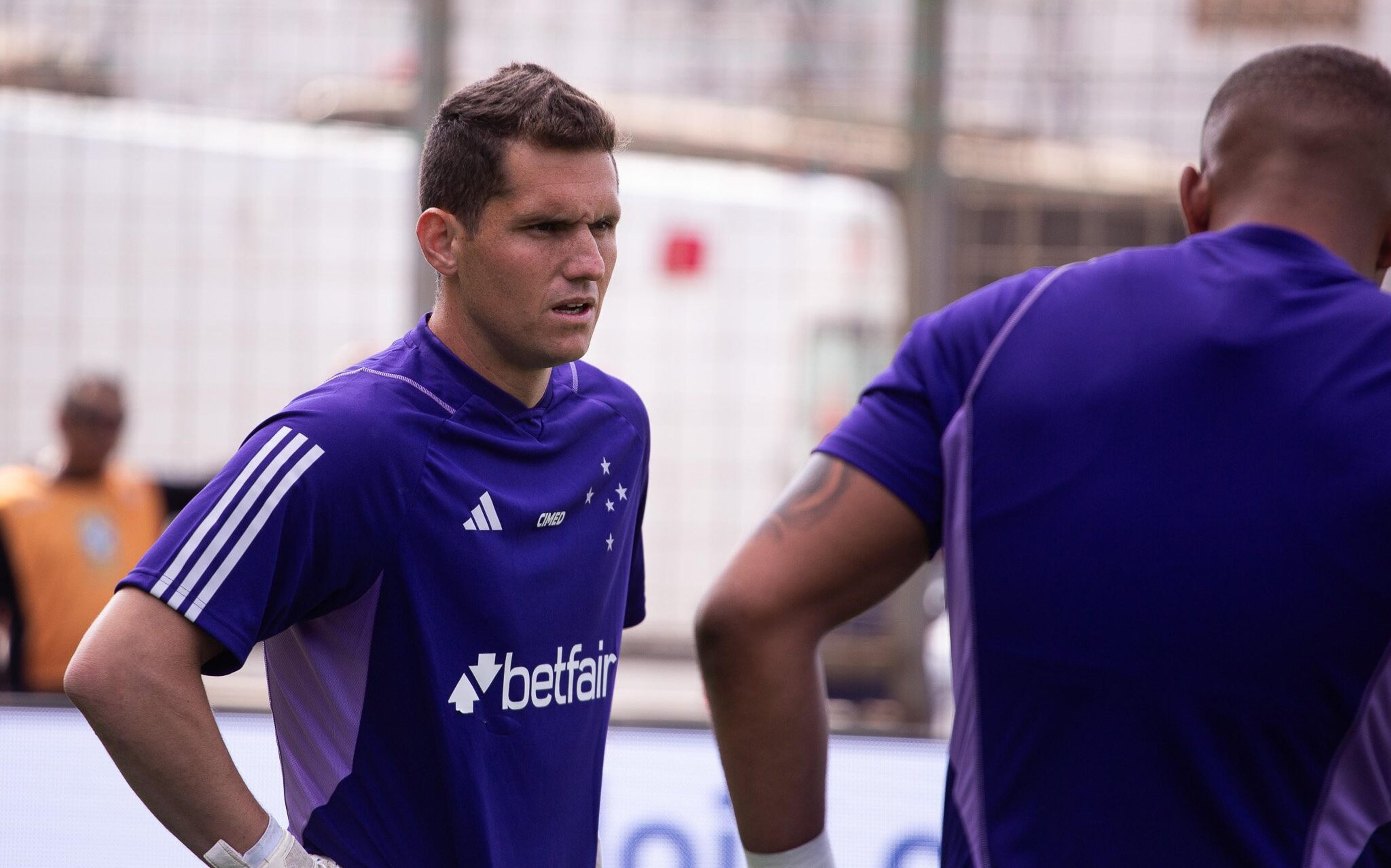 Rafael Cabral admite ‘frustração’ após empate do Cruzeiro, mas ressalta sequência do trabalho