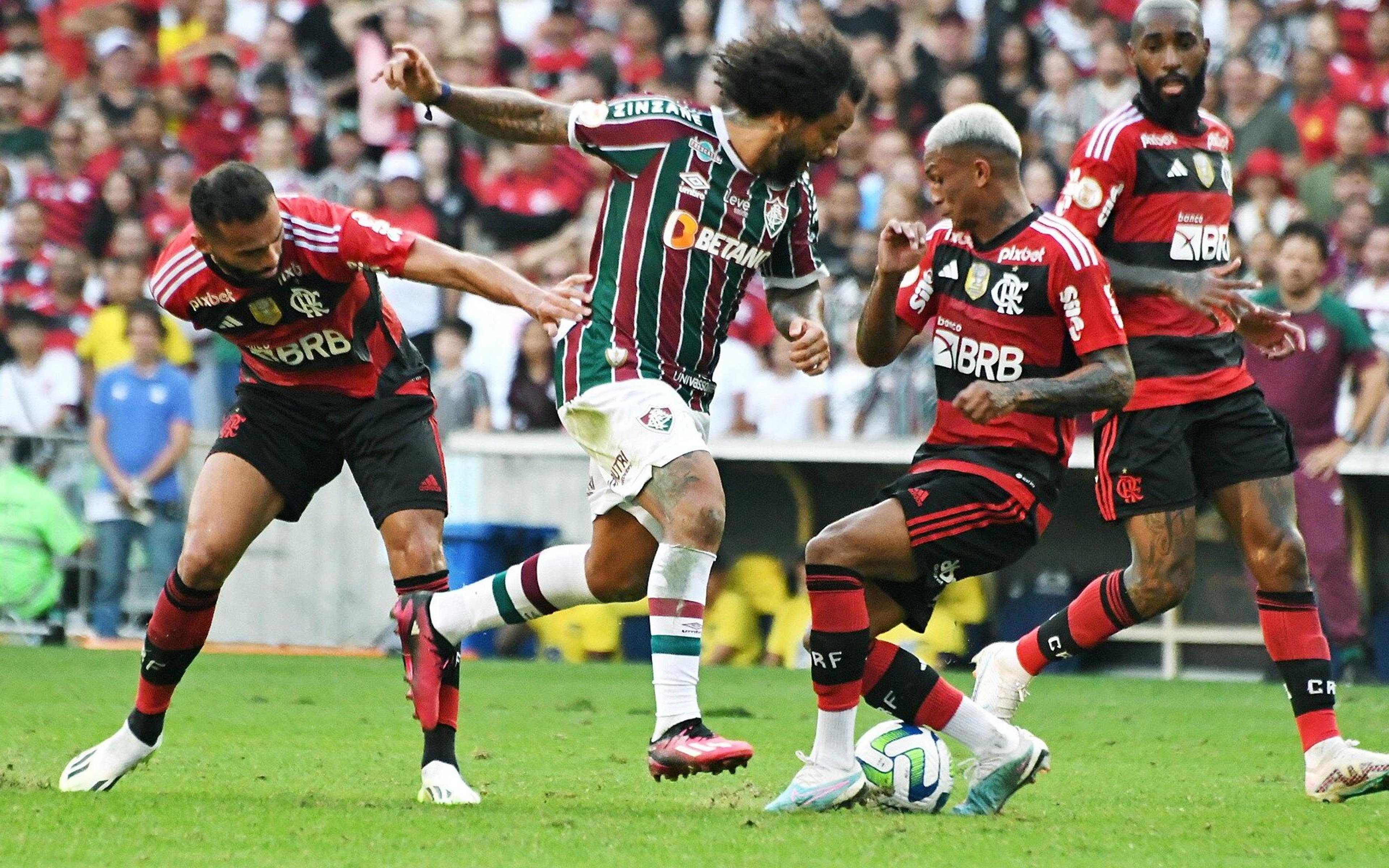 Em jogo polêmico, Fluminense e Flamengo ficam no empate em clássico pelo Brasileirão; veja resultado