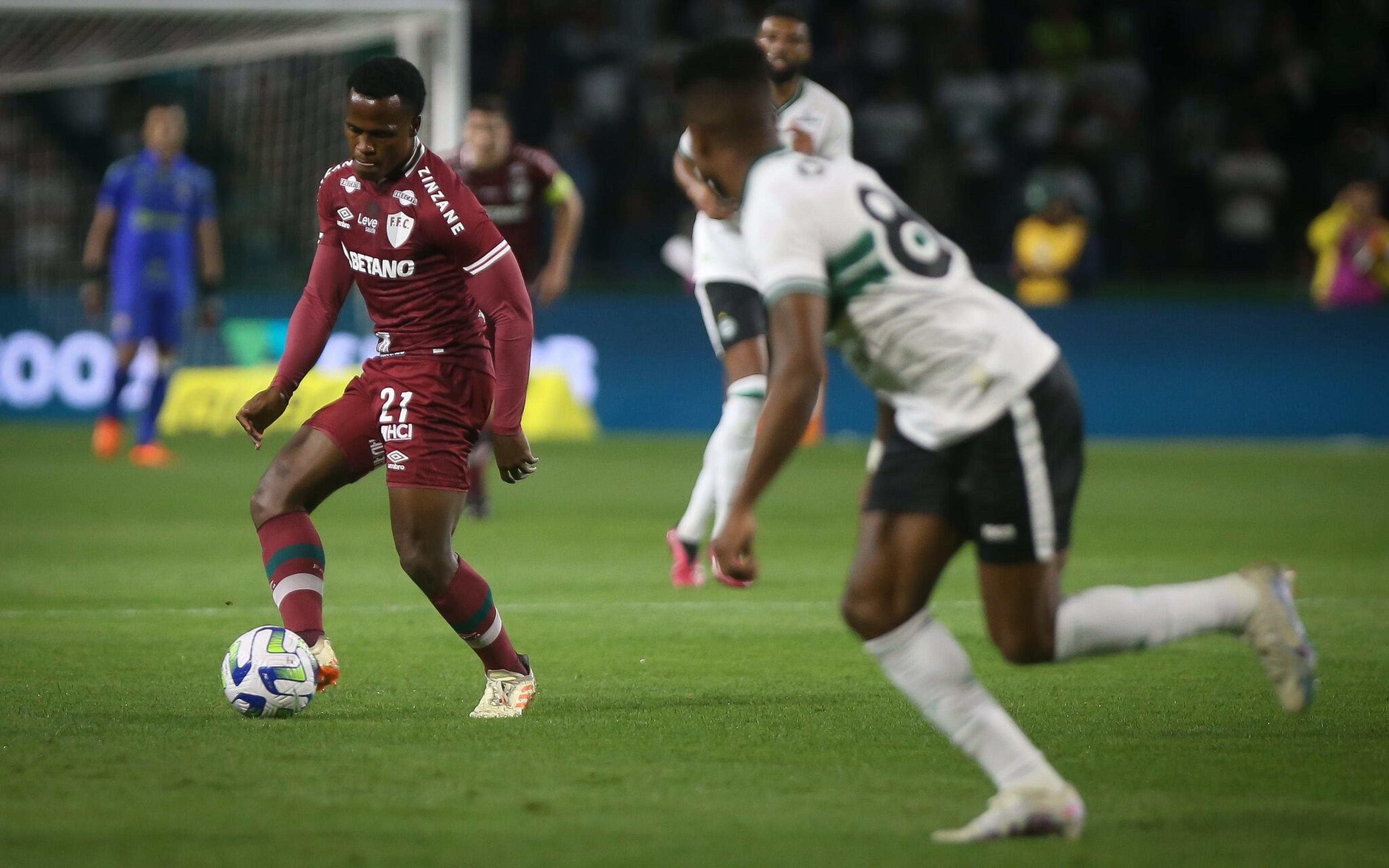 VÍDEO: veja os melhores momentos da vitória do Coritiba sobre o Fluminense pelo Brasileirão